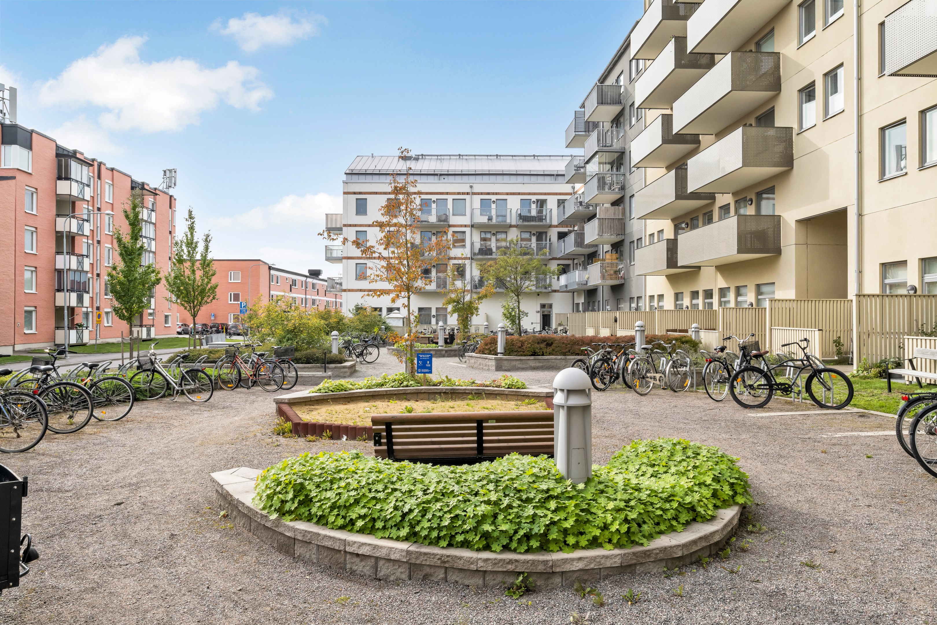 Bostadsbild från Råbyvägen 53F, Såld i Gränby, Uppsala