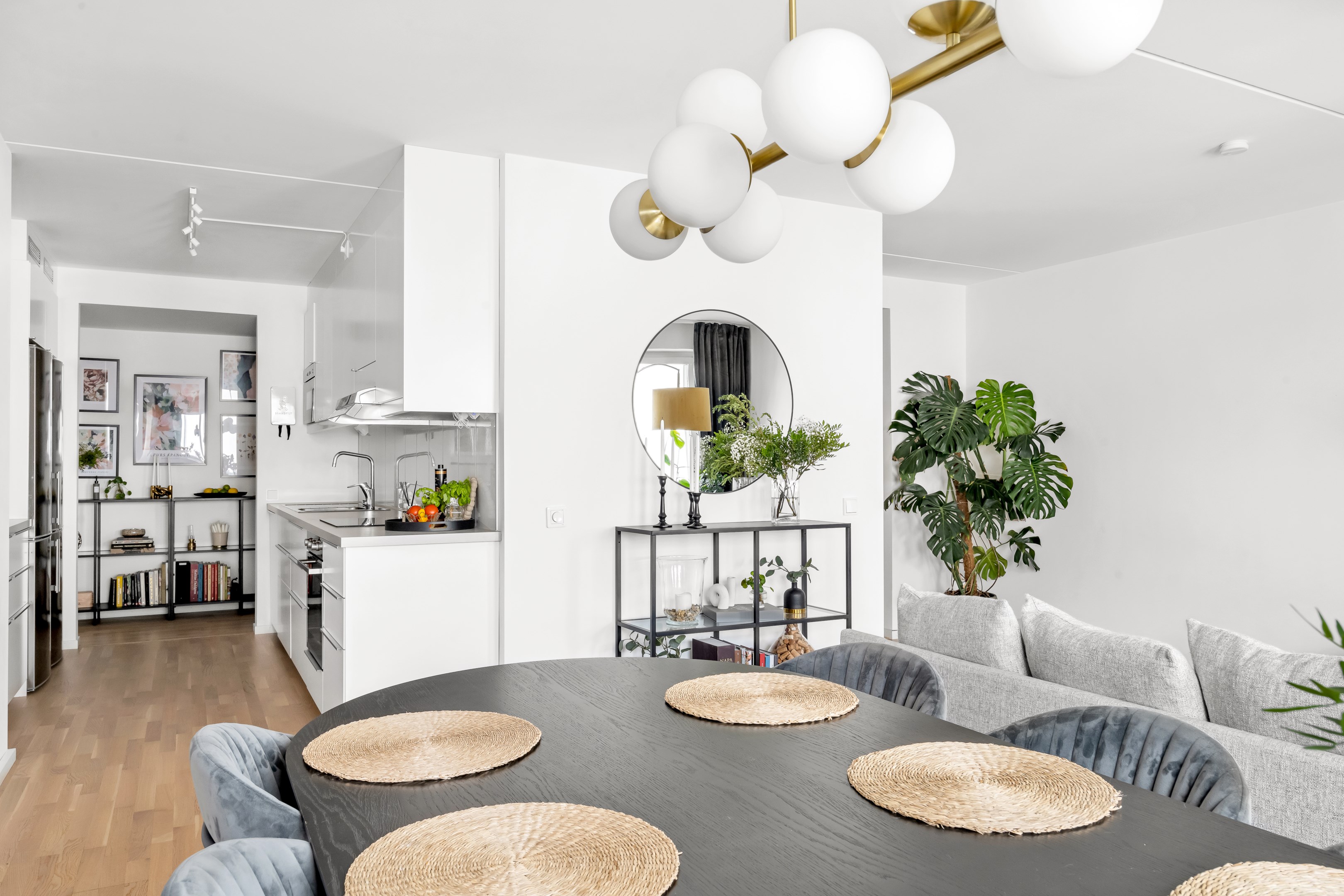 Bostadsbild från Råbyvägen 53F, Såld i Gränby, Uppsala