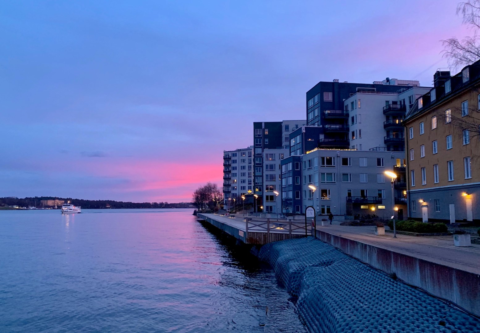 Bostadsbild från Östra Finnbodavägen 15, Såld i Saltsjöqvarn, Nacka