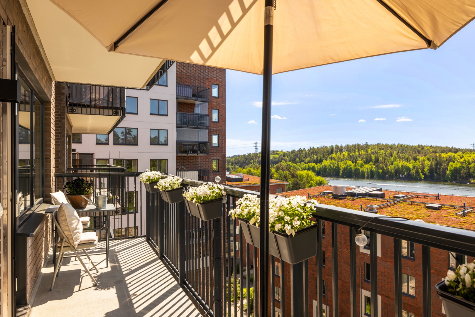 Bostadsbild från Tollareslingan 10, 3 tr, Såld i Tollare, Nacka