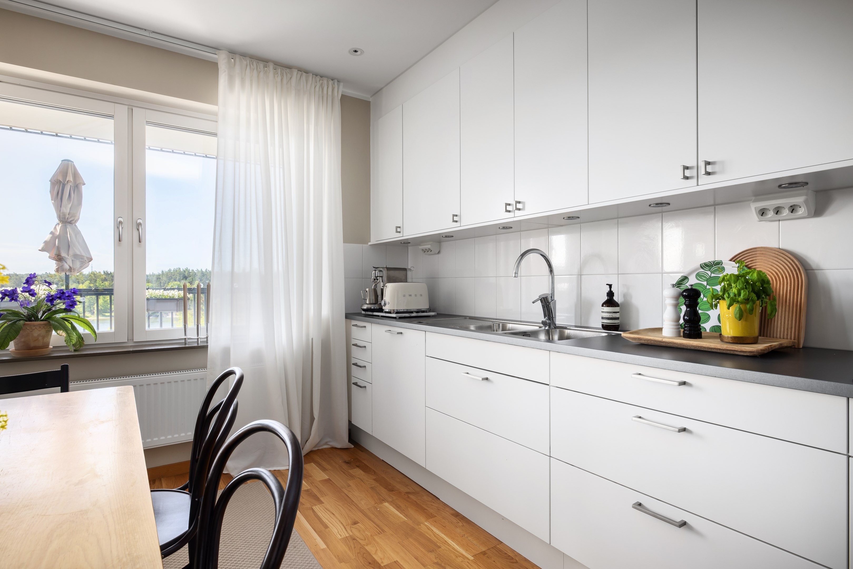 Bostadsbild från Tollareslingan 10, 3 tr, Såld i Tollare, Nacka