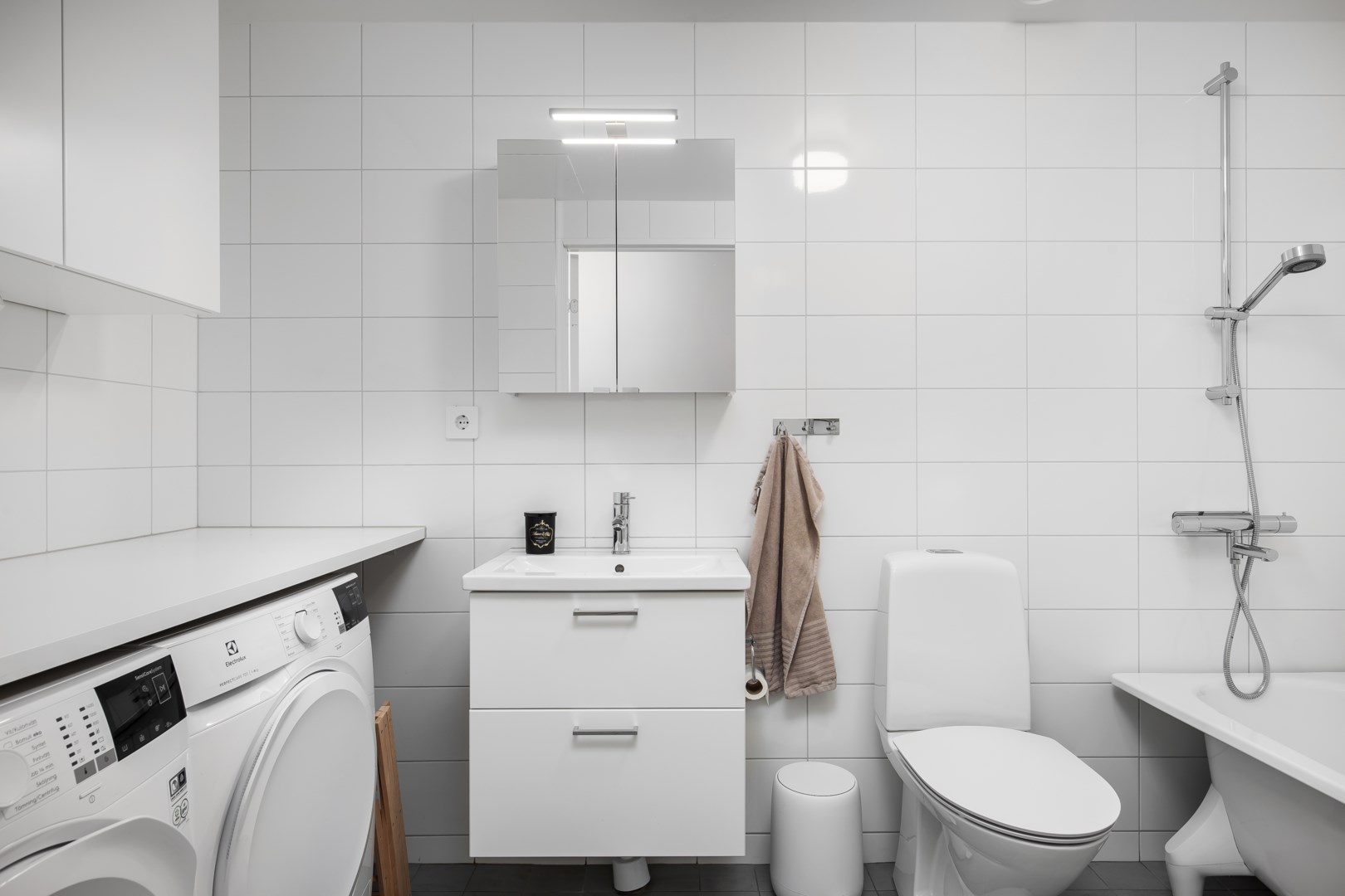 Bostadsbild från Tollare Strand 9, 1 tr, Såld i Tollare, Nacka