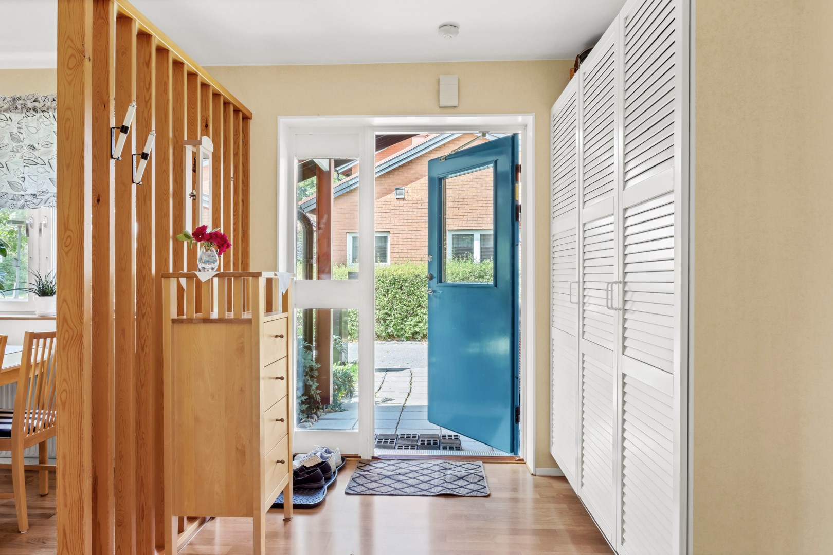 Bostadsbild från Lings väg 27, Såld i Löten, Uppsala