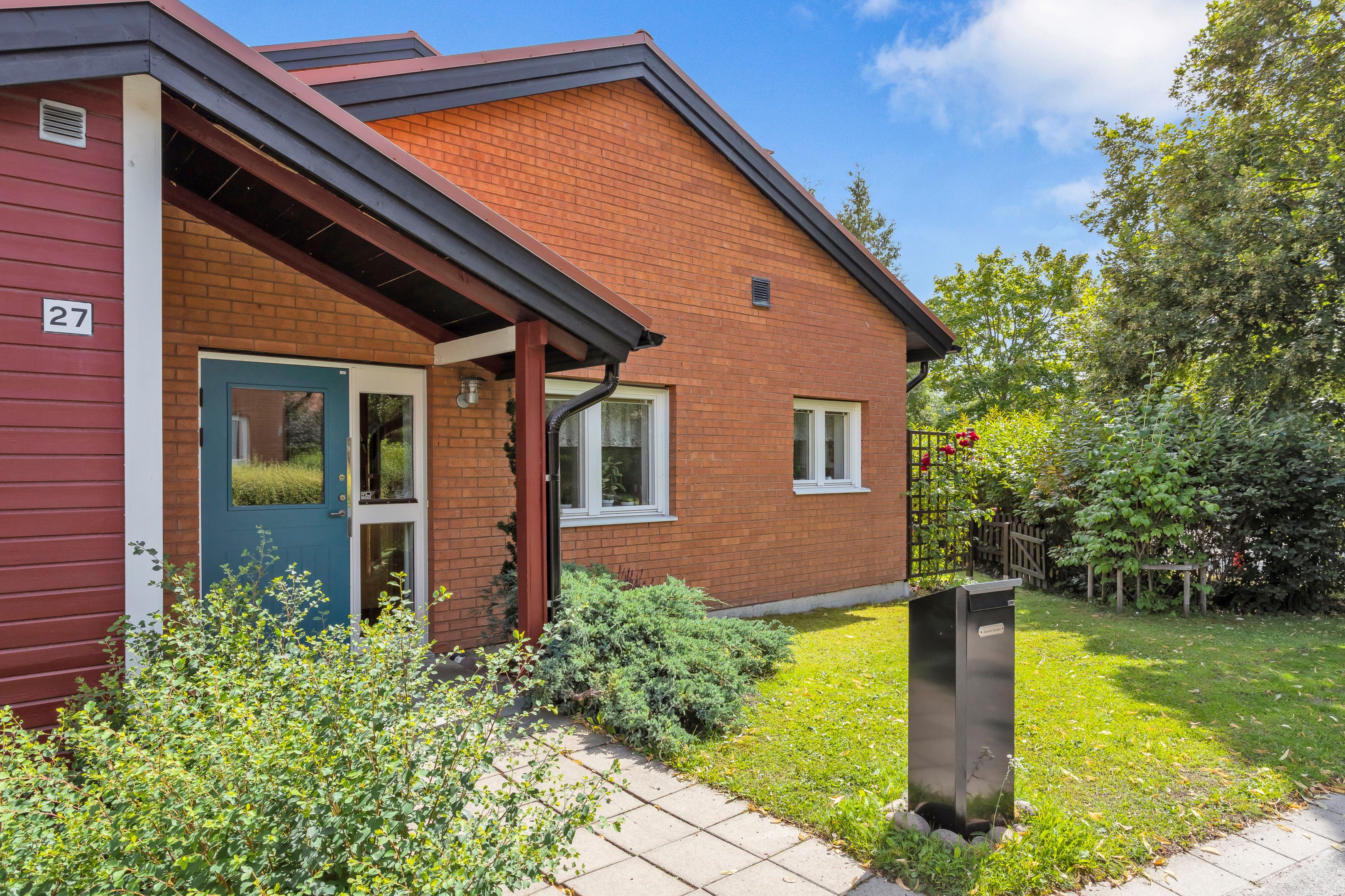 Bostadsbild från Lings väg 27, Såld i Löten, Uppsala