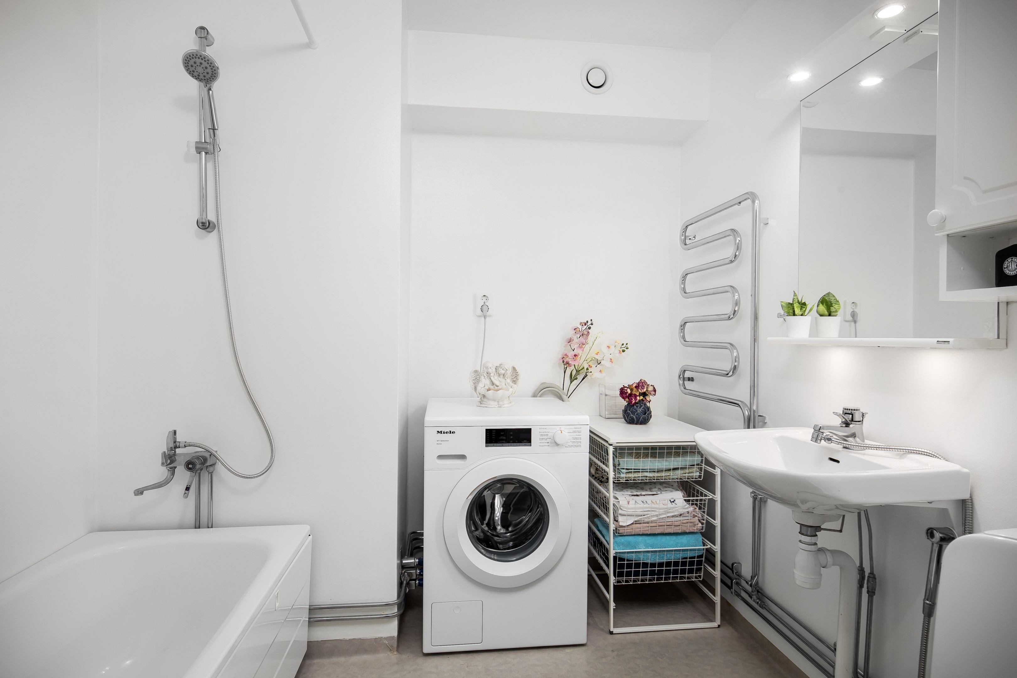 Bostadsbild från Serenadvägen 40, Såld i Nacka Forum, Nacka