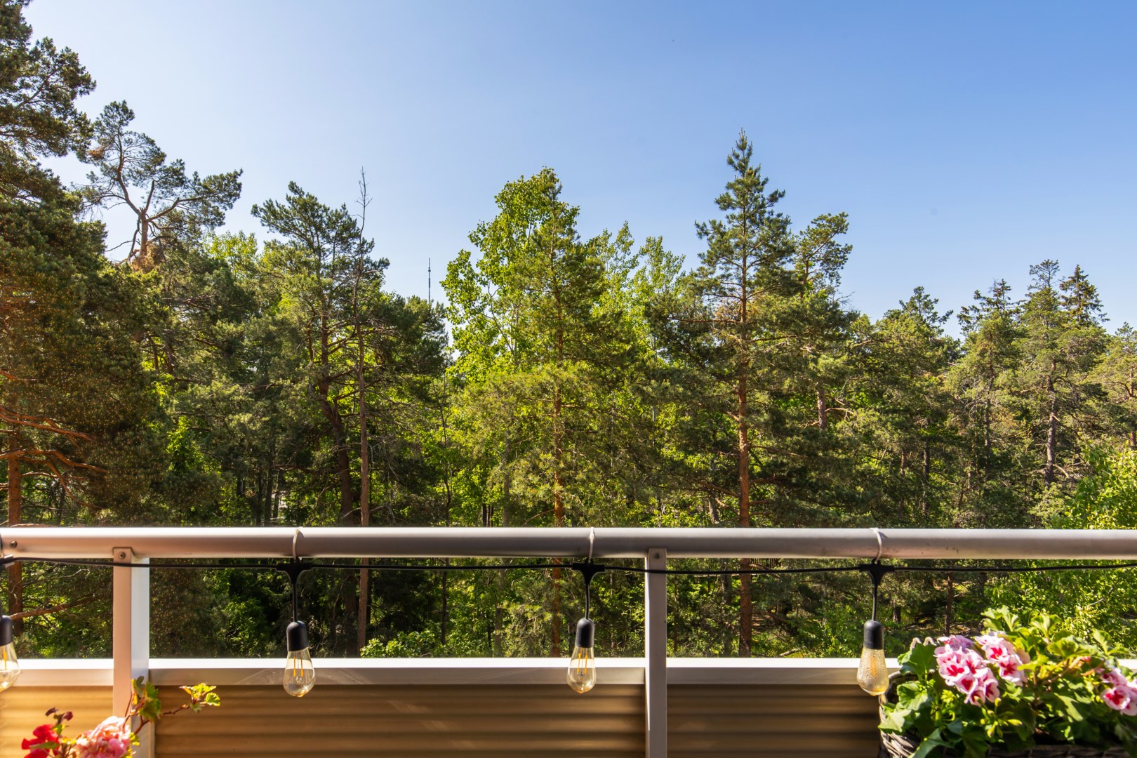 Bostadsbild från Serenadvägen 40, Såld i Nacka Forum, Nacka