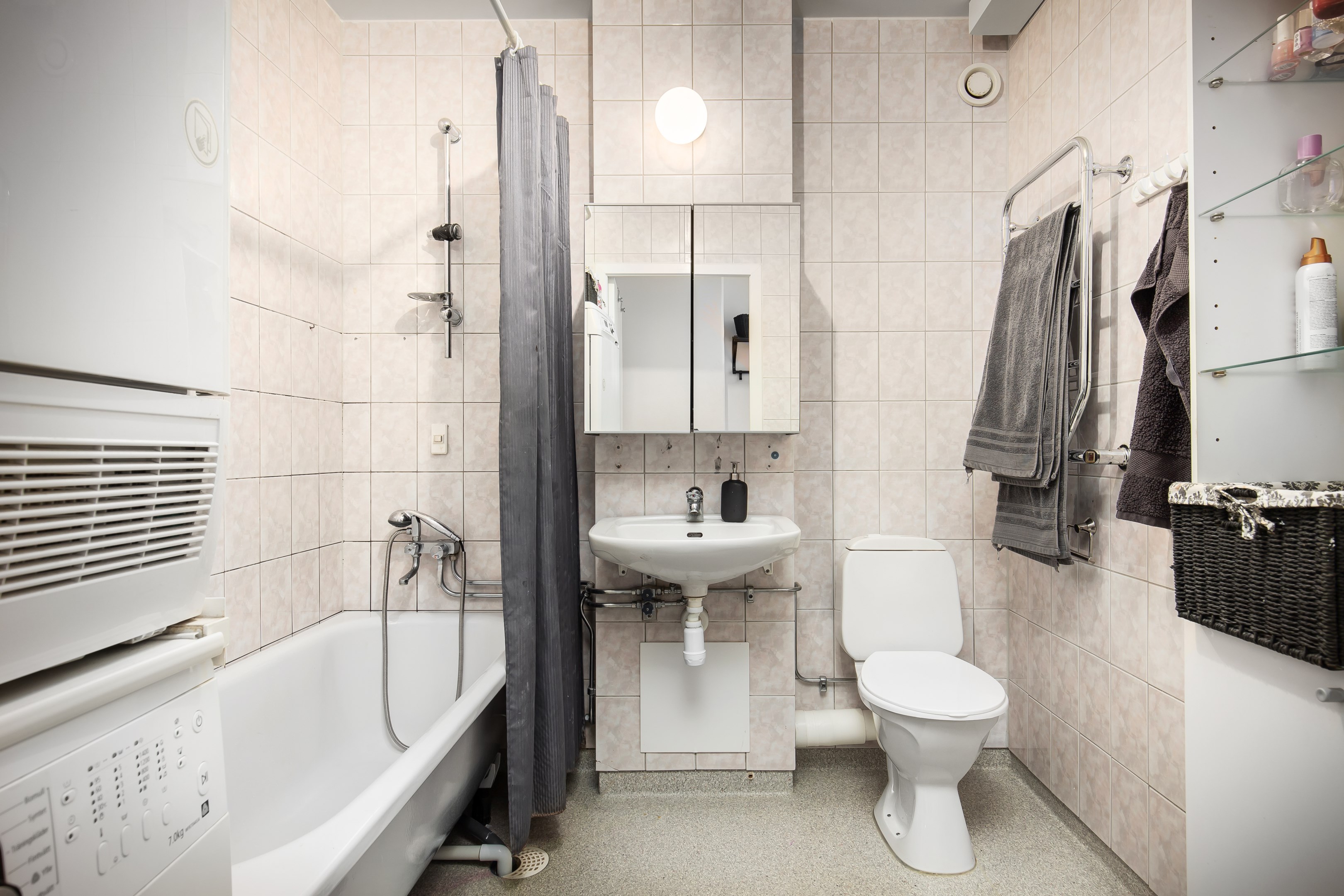 Bostadsbild från Ormingeringen 81, Såld i Västra Orminge, Nacka