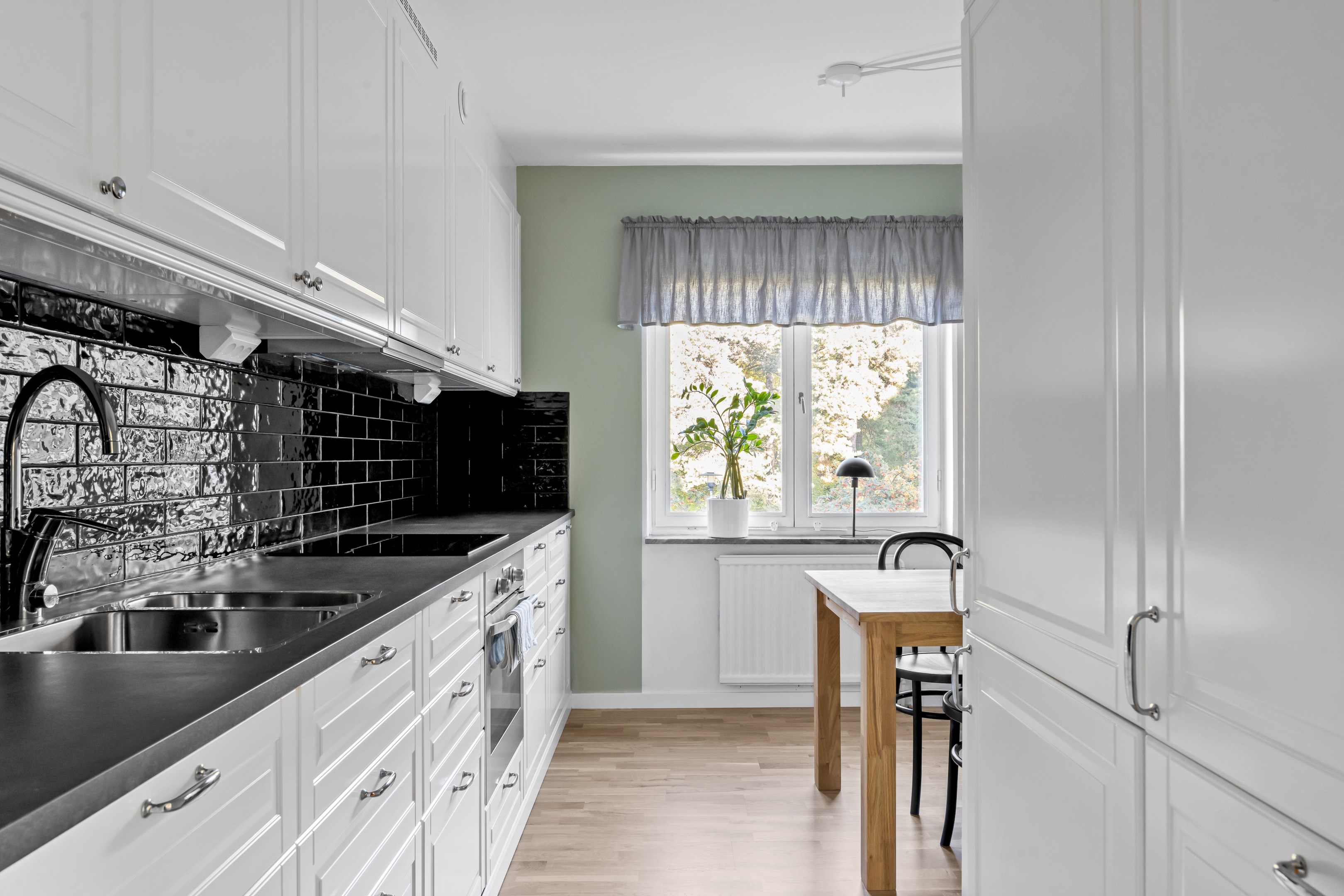 Bostadsbild från Gnejsvägen 16B, Såld i Eriksberg, Uppsala