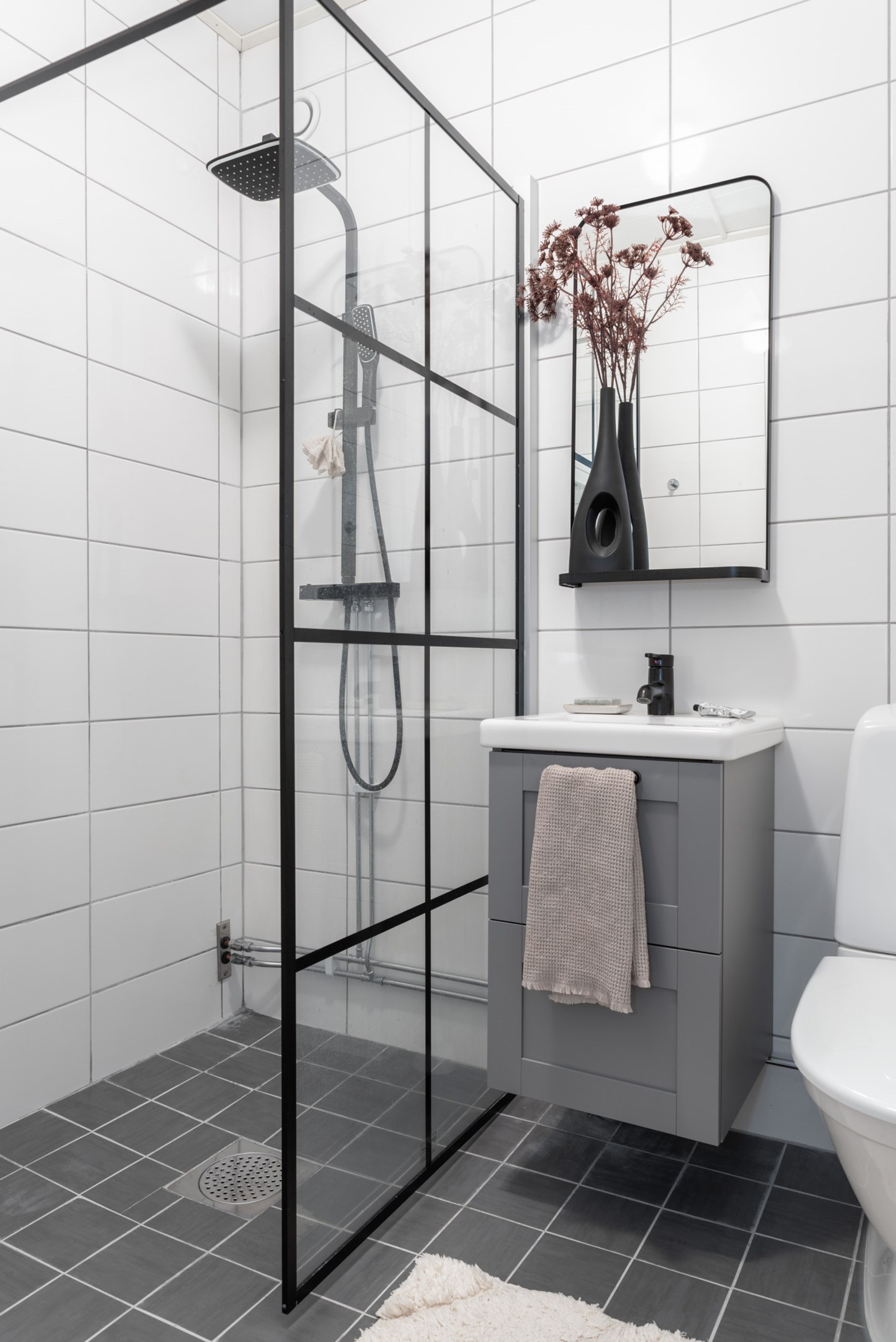 Bostadsbild från Relävägen 6, Till salu i ASEA-stan, Västerås