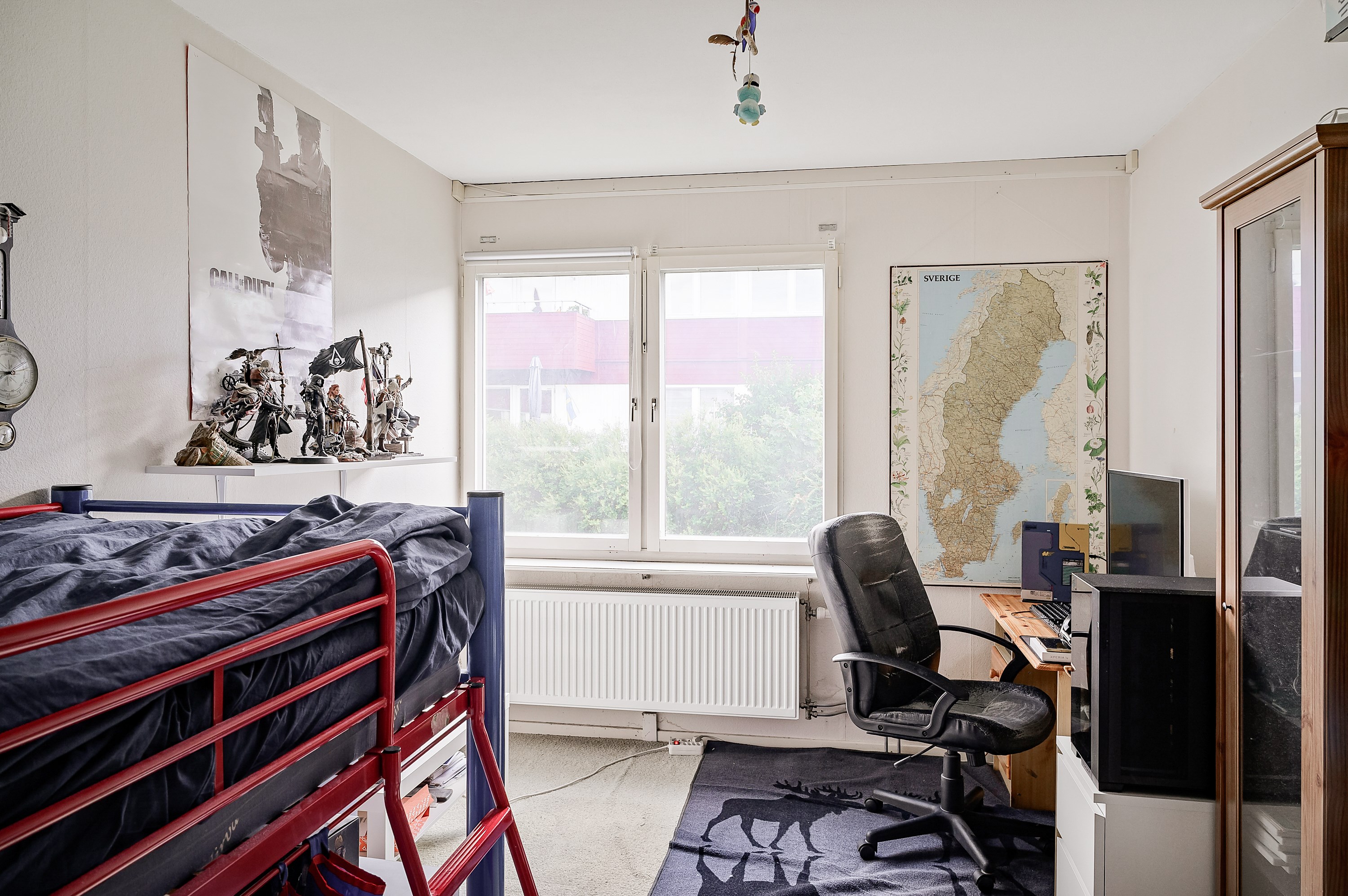Bostadsbild från Ljuskärrsvägen 96, 2tr, Såld i Ljuskärrsberget - Saltsjöbaden, Nacka