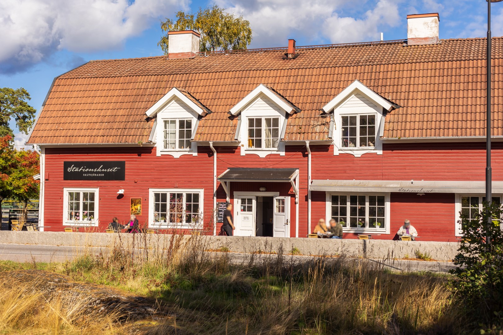 Bostadsbild från Ljuskärrsvägen 96, 2tr, Såld i Ljuskärrsberget - Saltsjöbaden, Nacka