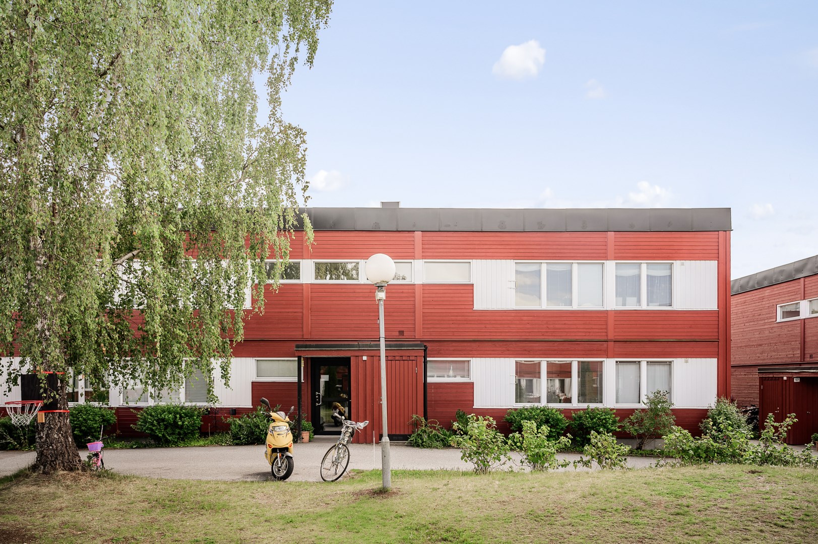 Bostadsbild från Ljuskärrsvägen 96, 2tr, Såld i Ljuskärrsberget - Saltsjöbaden, Nacka