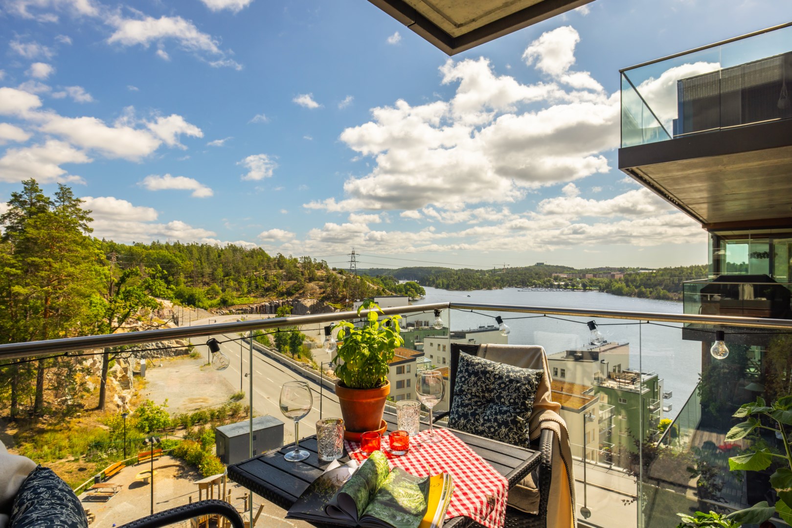 Bostadsbild från Tollareslingan 7, 6 tr, Såld i Tollare, Nacka