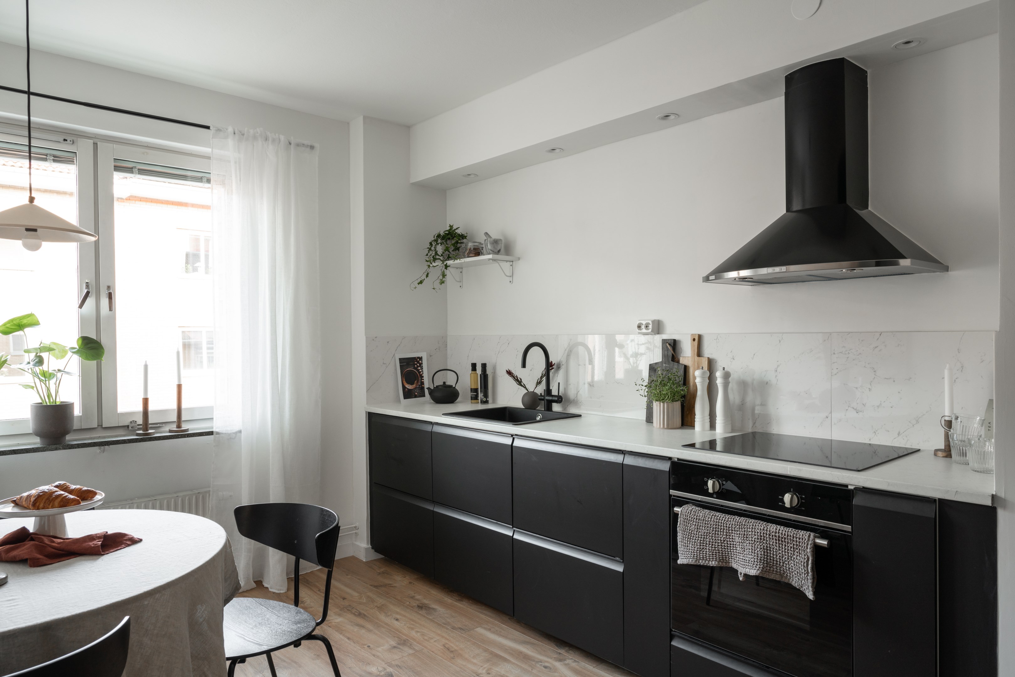 Bostadsbild från Norra floragatan 23B, Såld i Oxbacken, Västerås