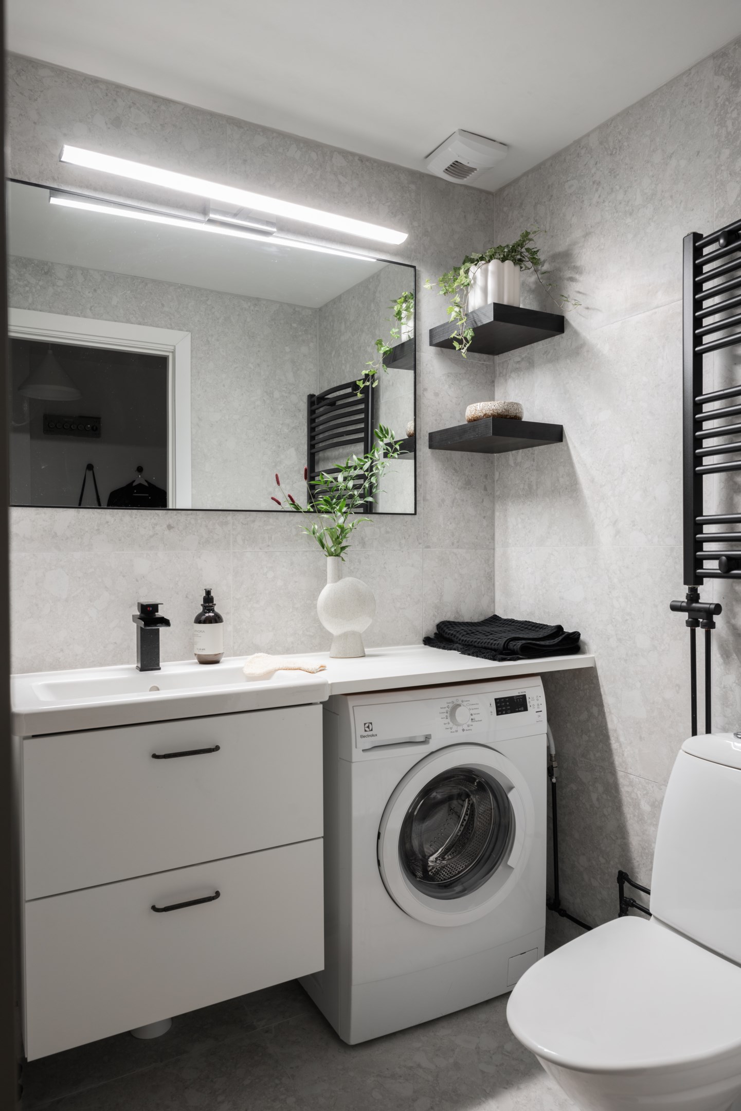 Bostadsbild från Norra floragatan 23B, Såld i Oxbacken, Västerås