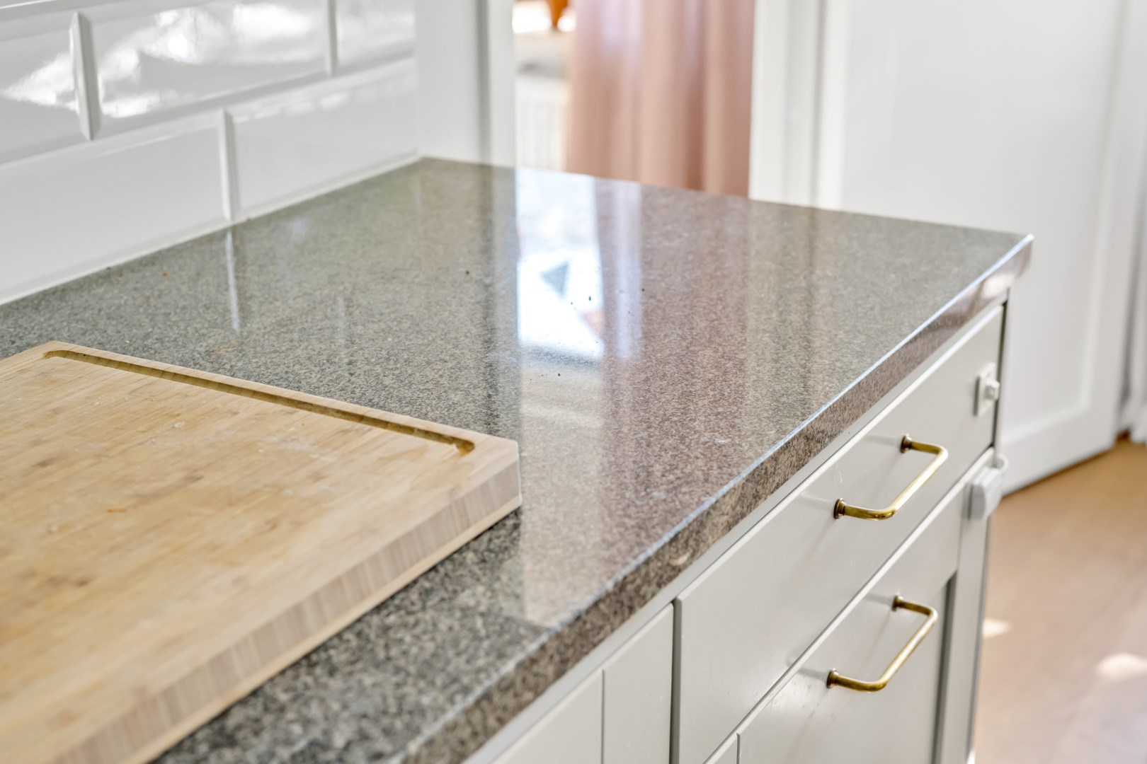 Bostadsbild från Eva Lagerwalls väg 28, Såld i Ulleråker, Uppsala