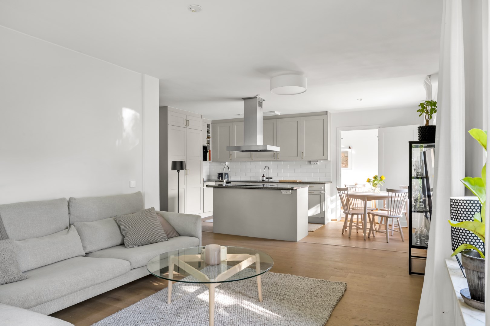 Bostadsbild från Eva Lagerwalls väg 28, Såld i Ulleråker, Uppsala