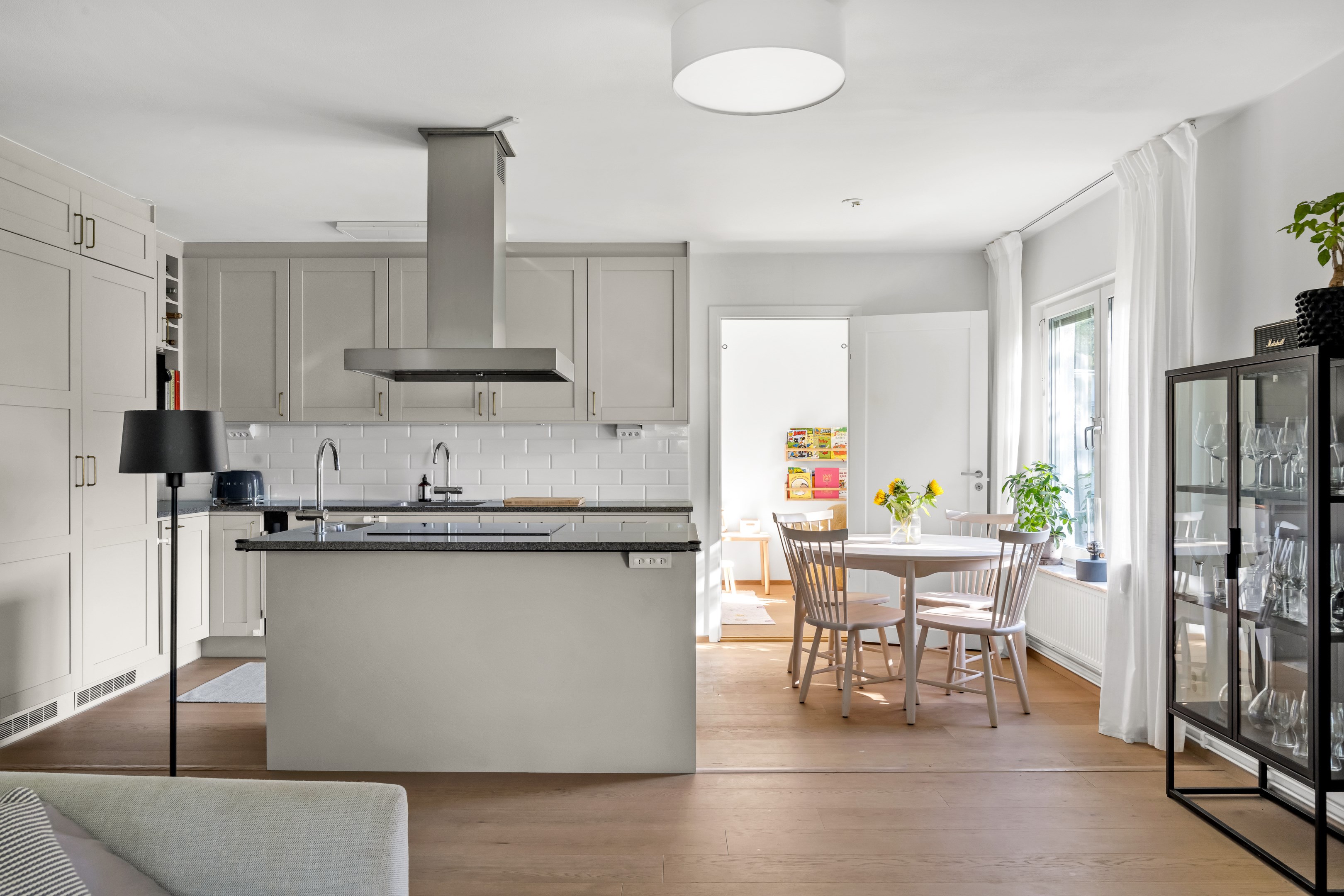 Bostadsbild från Eva Lagerwalls väg 28, Såld i Ulleråker, Uppsala