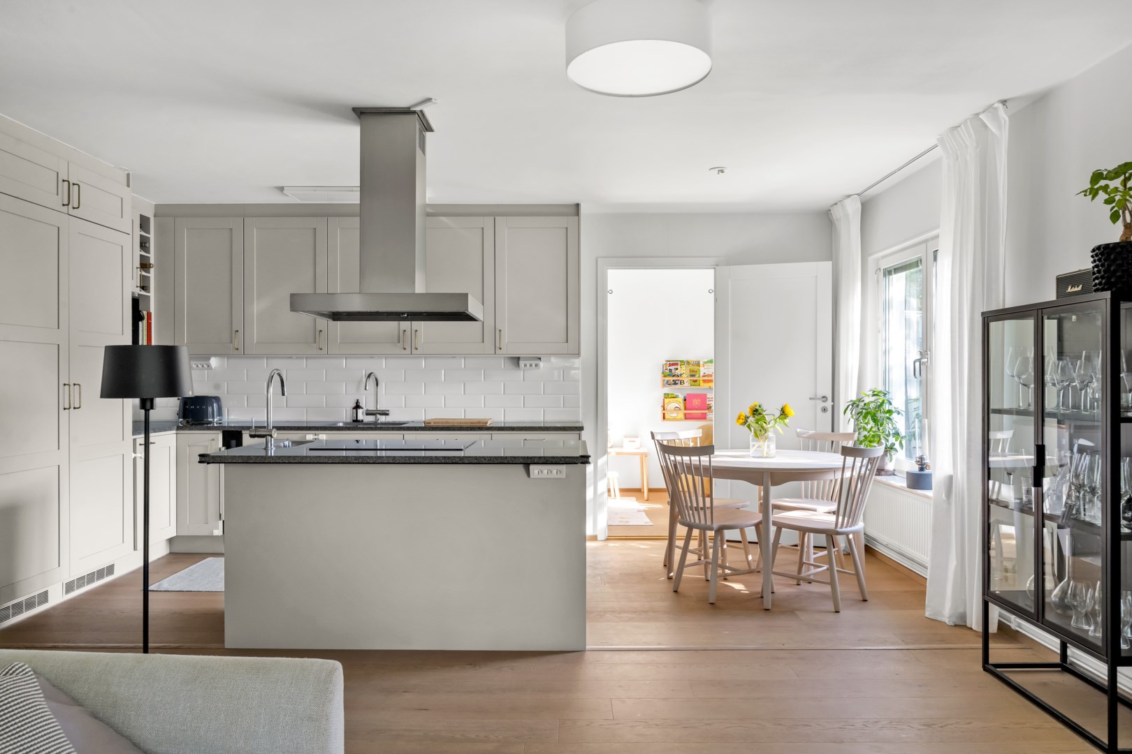 Bostadsbild från Eva Lagerwalls väg 28, Såld i Ulleråker, Uppsala