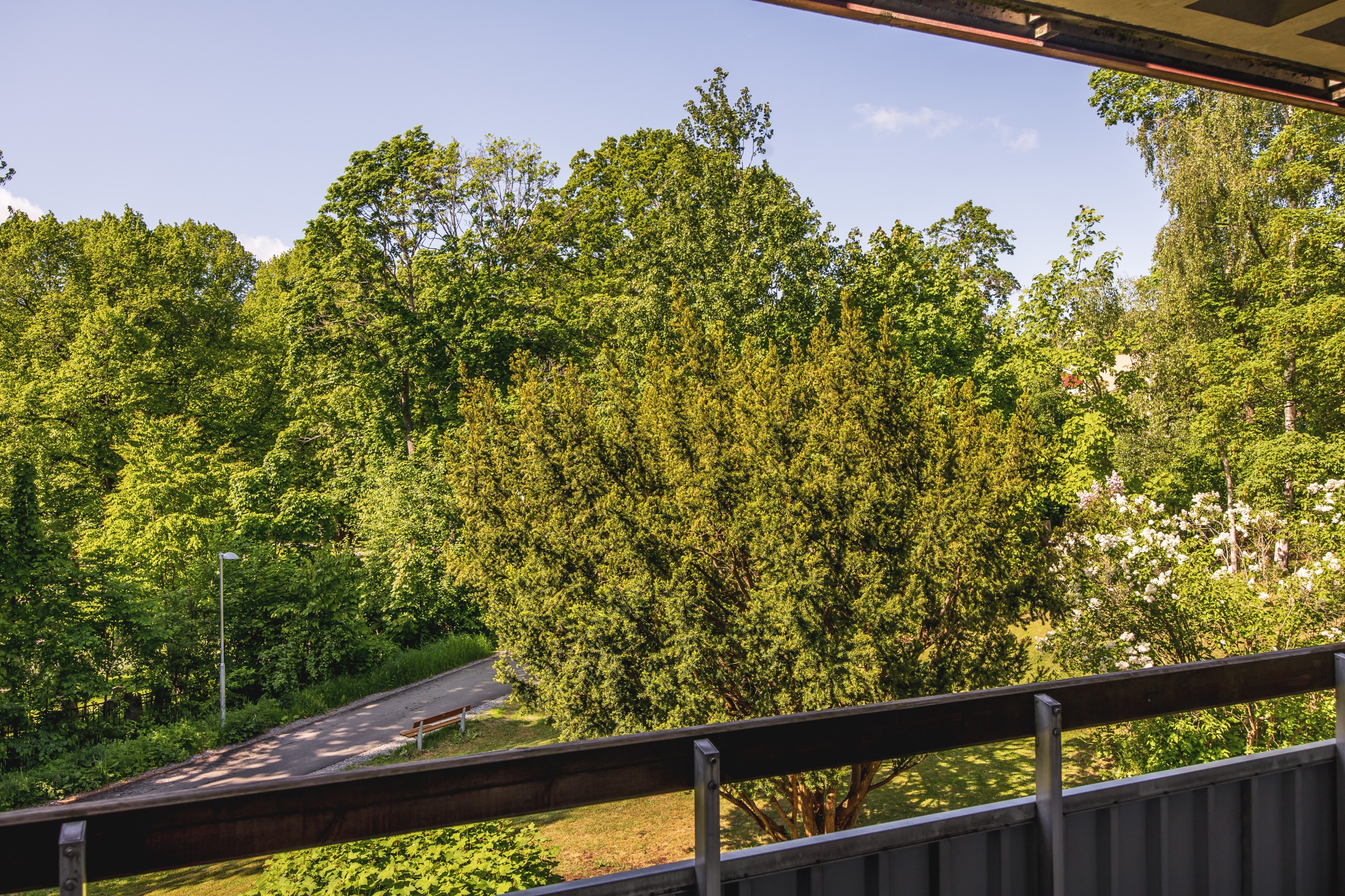 Bostadsbild från Blomstervägen 2, Såld i Finntorp, Nacka