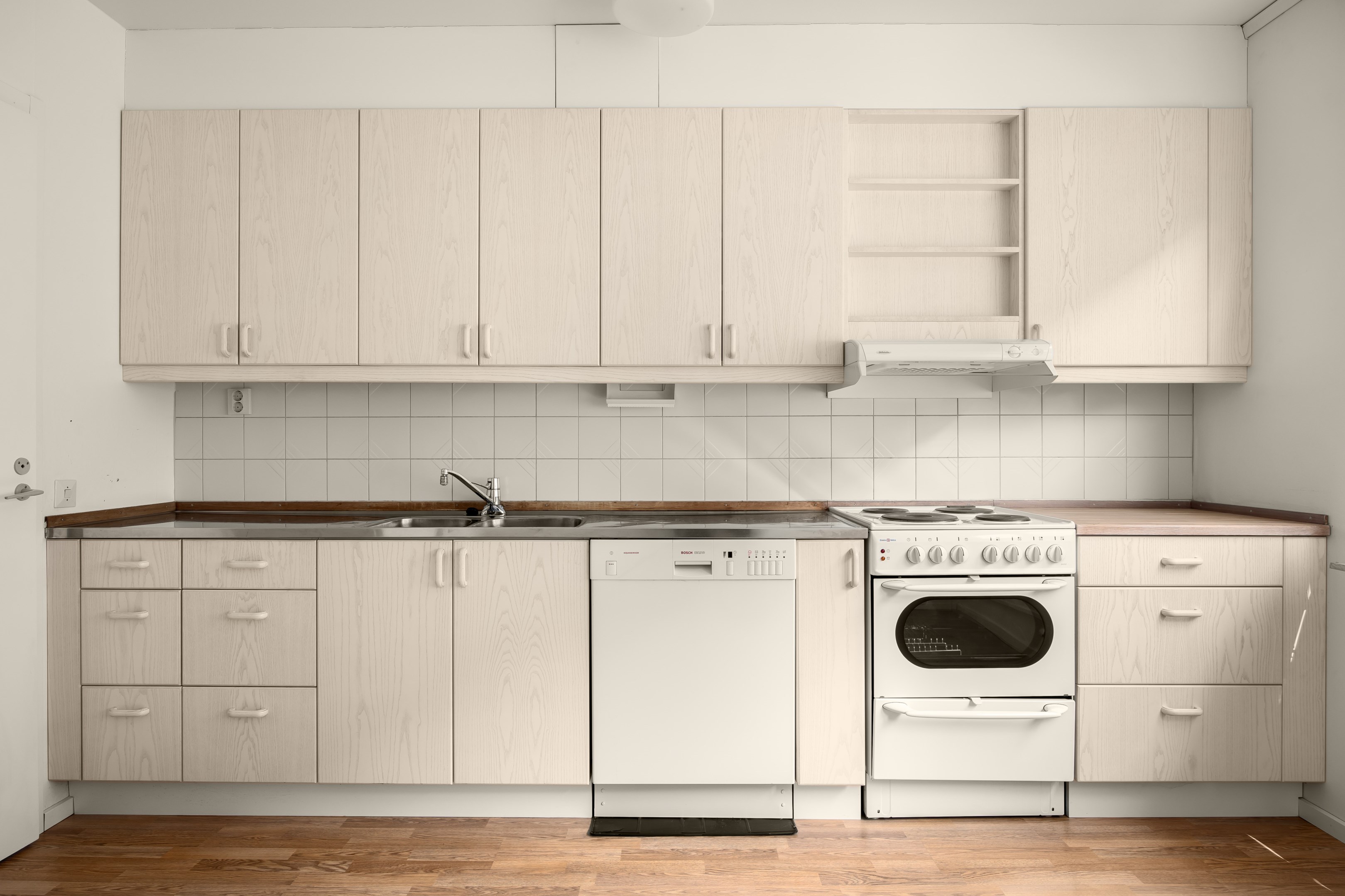 Bostadsbild från Blomstervägen 2, Såld i Finntorp, Nacka