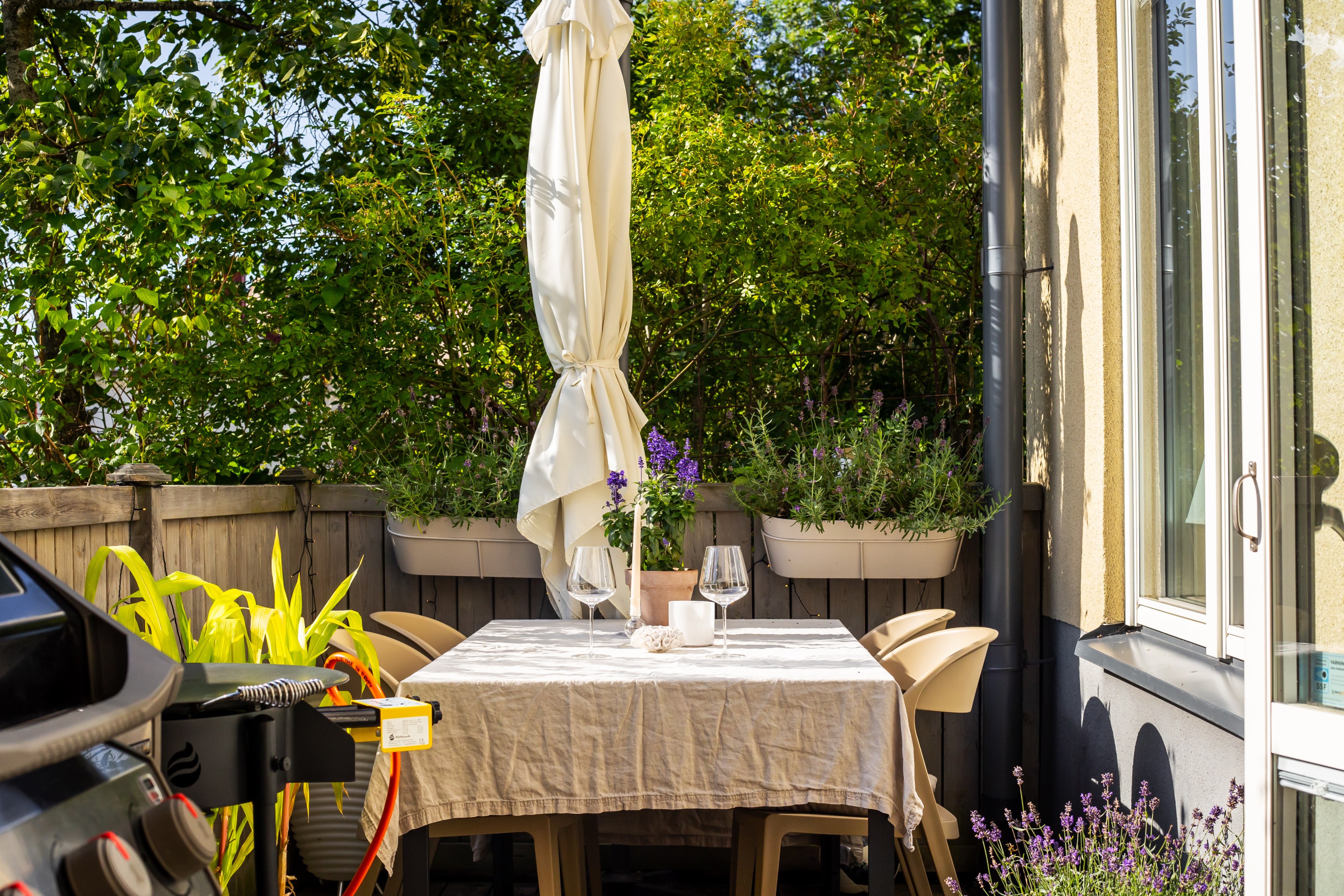 Bostadsbild från Fingerörtsvägen 8, Såld i Järla sjö, Nacka