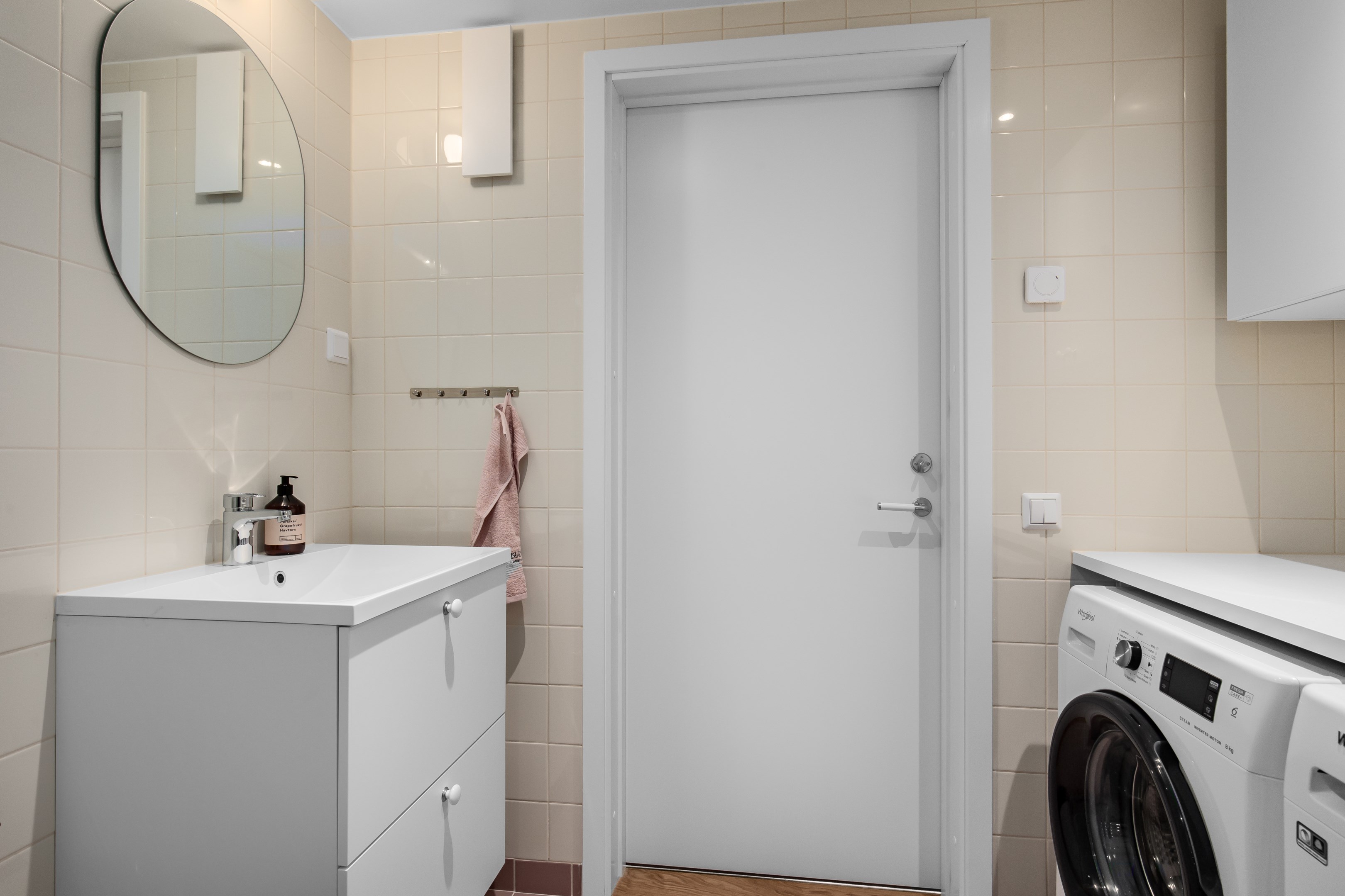 Bostadsbild från Wilhelm Kåges gata 62A, Såld i Porslinskvarteren, Värmdö