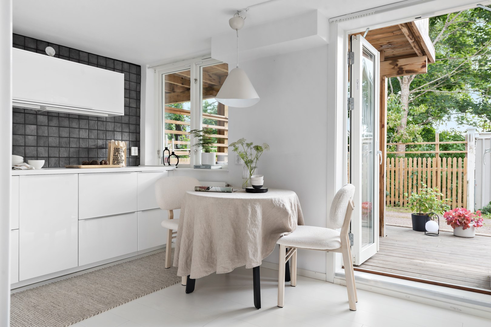 Bostadsbild från Dag Hammarskjölds Väg 279, Snart till salu i Sunnersta, Uppsala