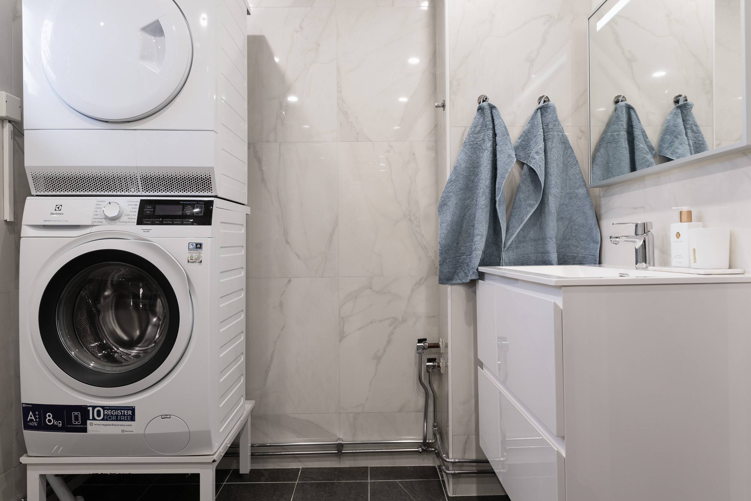 Bostadsbild från Julrosvägen 3, Såld i Gryta, Västerås