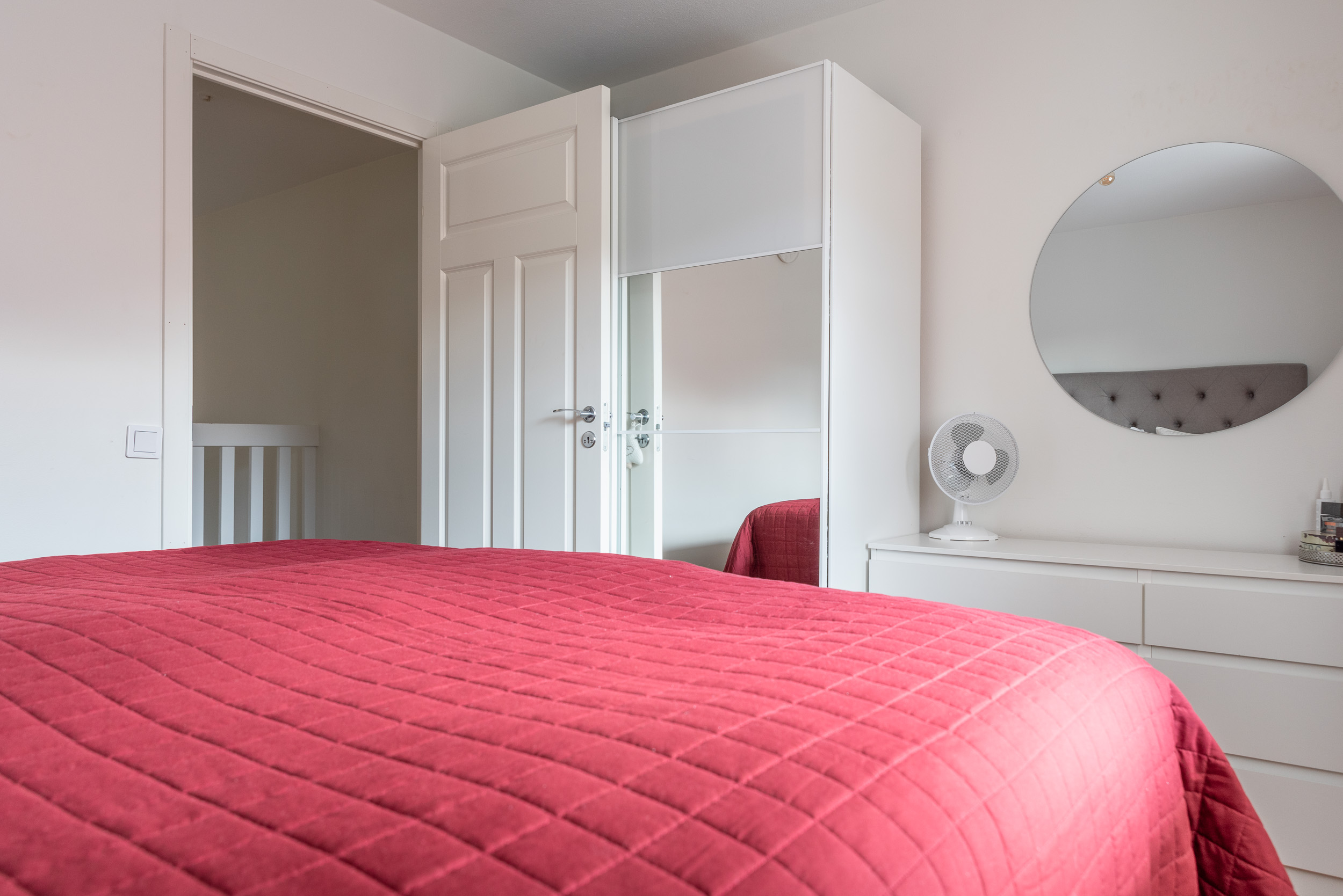 Bostadsbild från Julrosvägen 3, Såld i Gryta, Västerås