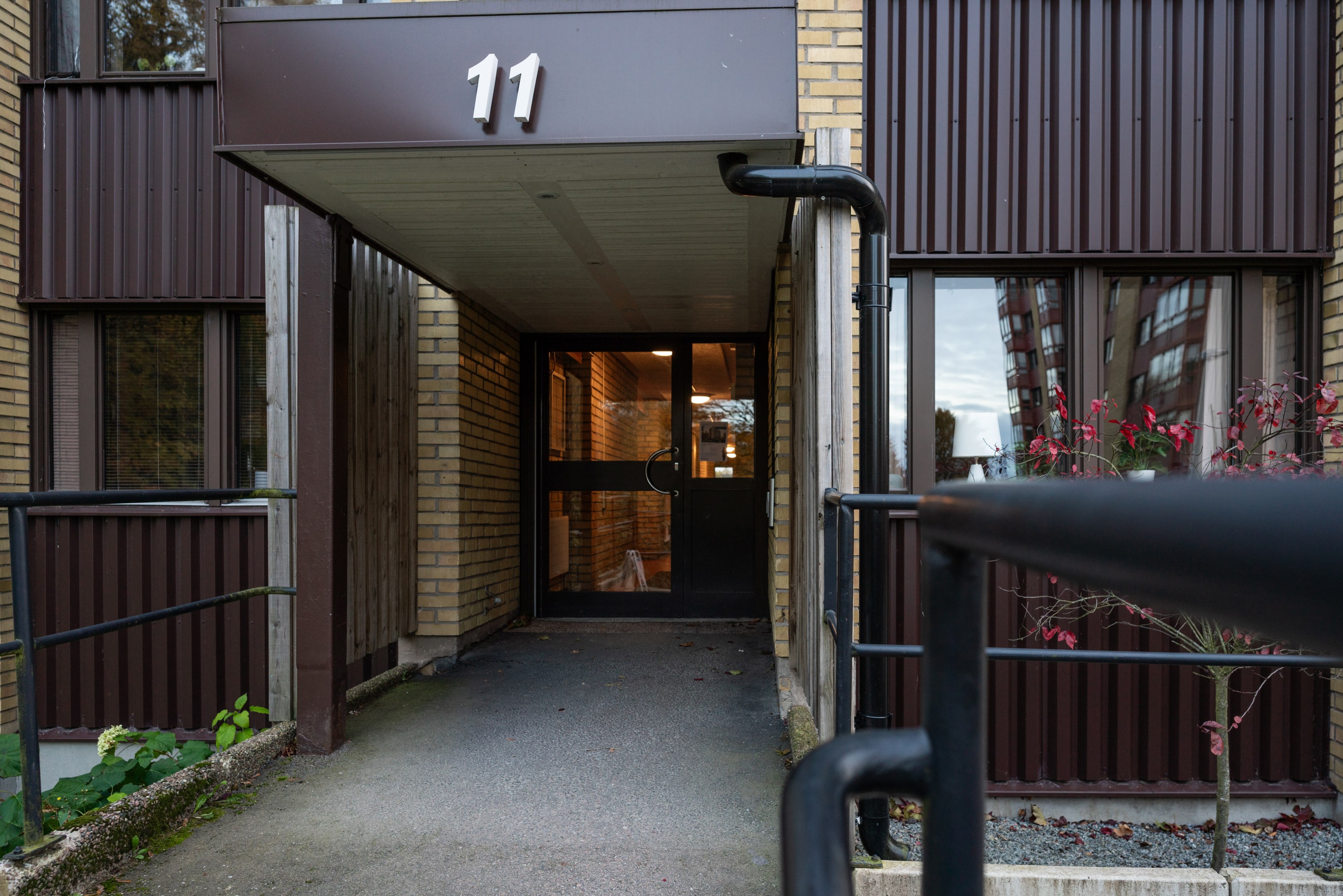 Bostadsbild från Släggkastargatan 11, Såld i Rönnby, Västerås