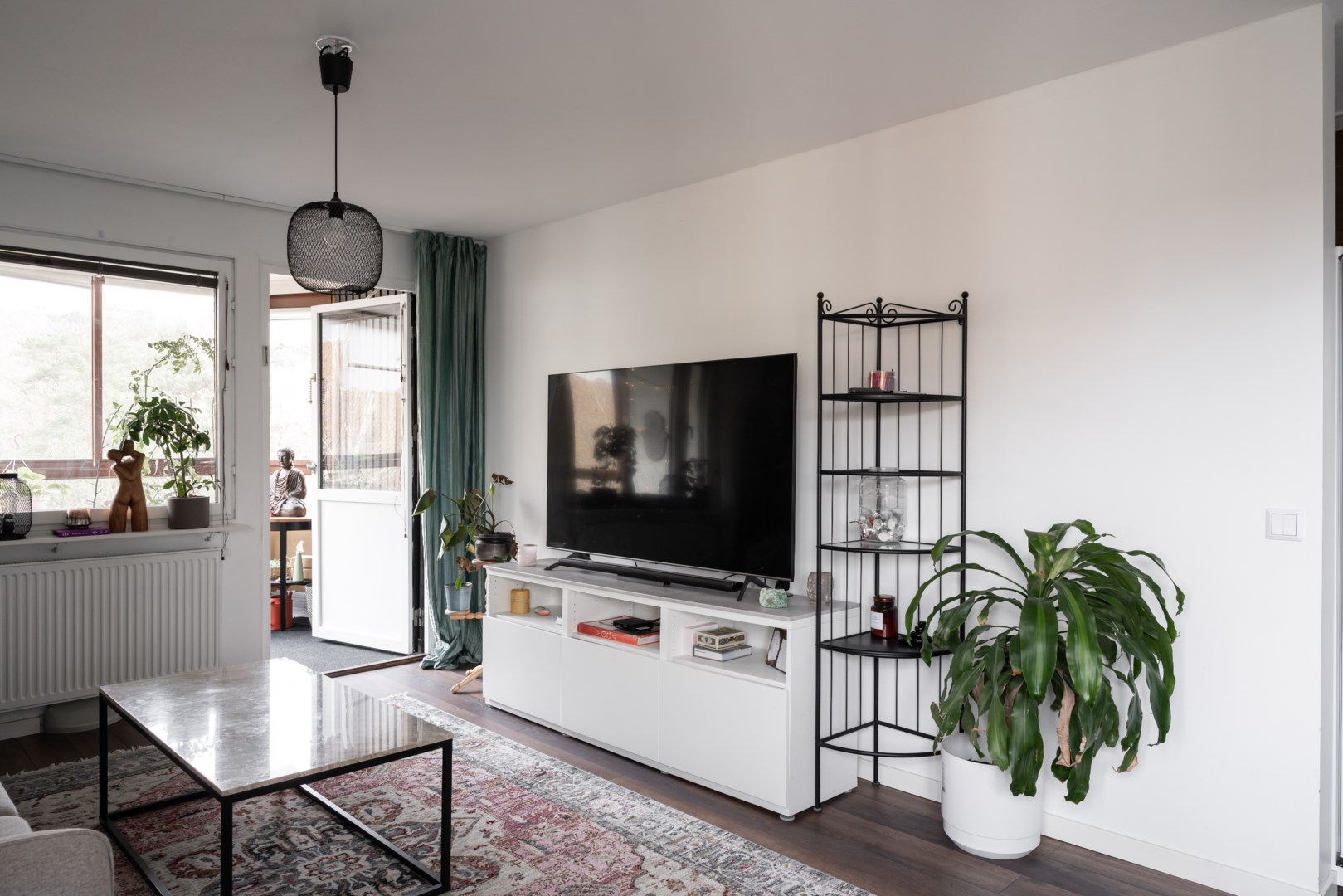 Bostadsbild från Släggkastargatan 11, Såld i Rönnby, Västerås