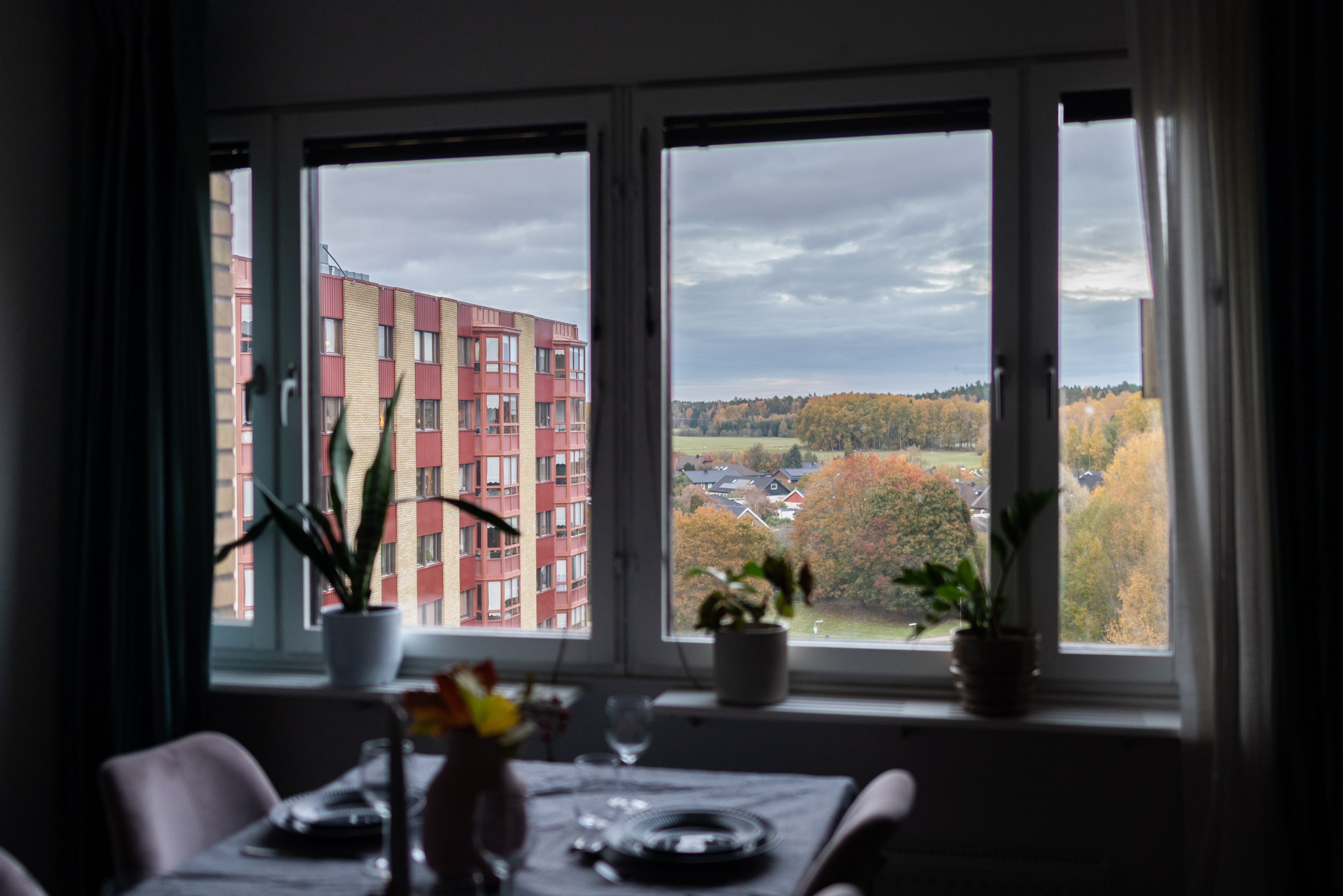 Bostadsbild från Släggkastargatan 11, Såld i Rönnby, Västerås