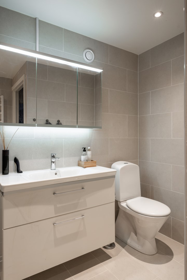 Bostadsbild från Släggkastargatan 11, Såld i Rönnby, Västerås