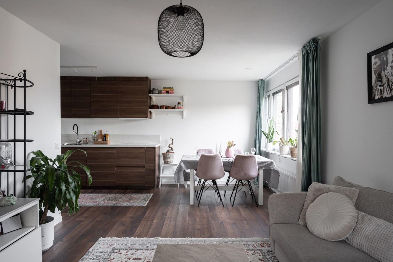 Bostadsbild från Släggkastargatan 11, Såld i Rönnby, Västerås