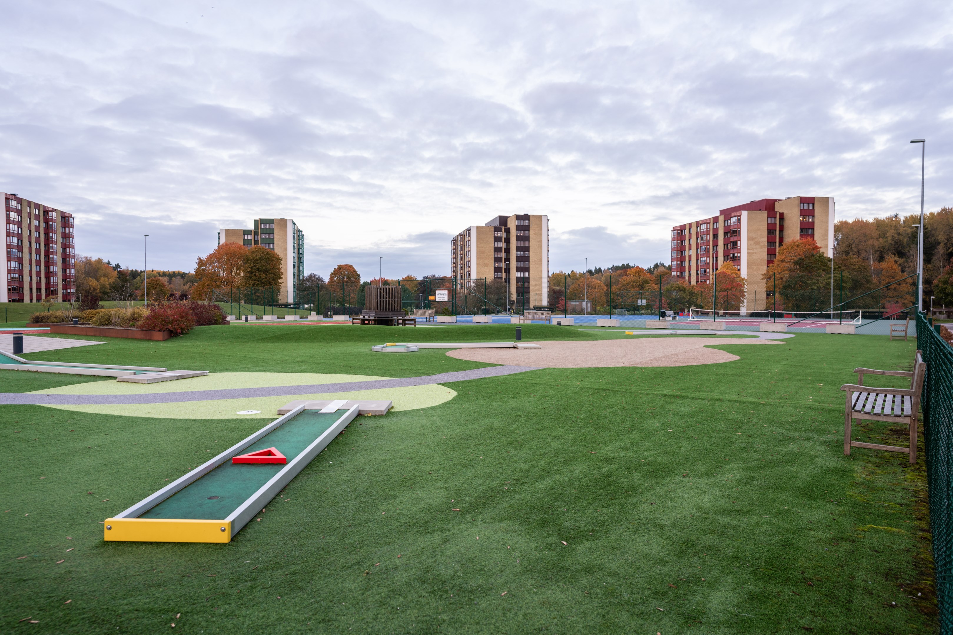 Bostadsbild från Släggkastargatan 11, Såld i Rönnby, Västerås
