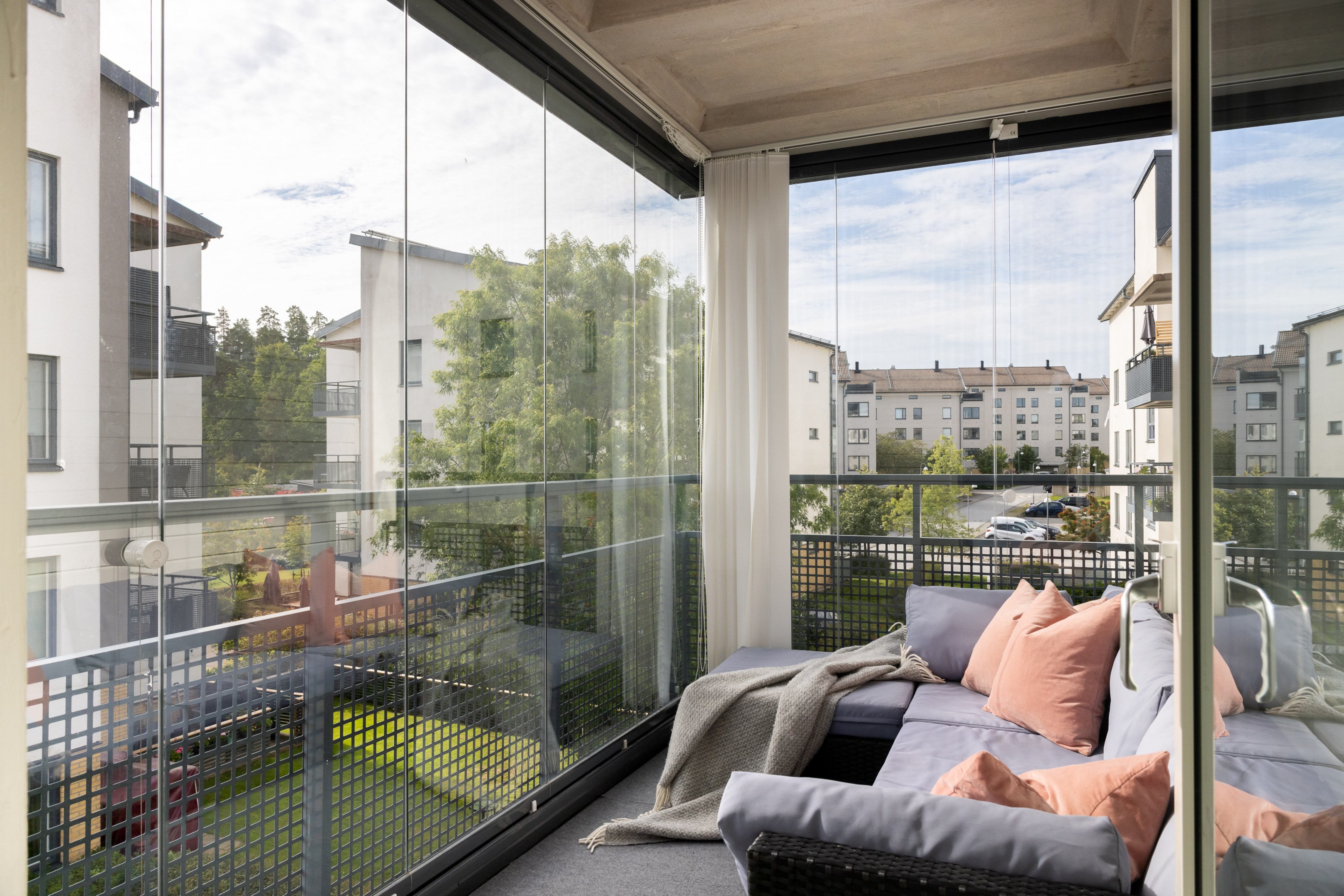 Inglasad balkong med soligt sydvästläge