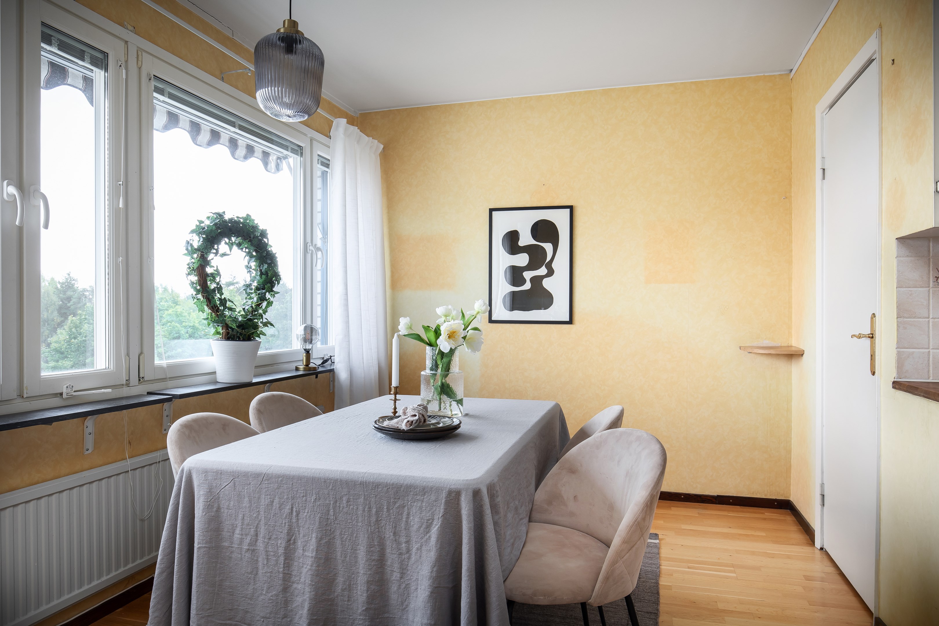 Bostadsbild från Svartkärrsvägen 30, 3/3tr, Såld i Igelbodaplatån - Saltsjöbaden, Nacka