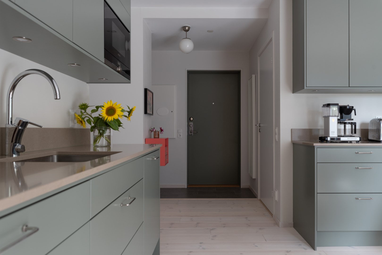 Bostadsbild från Poseidongatan 17, Såld i Öster Mälarstrand, Västerås