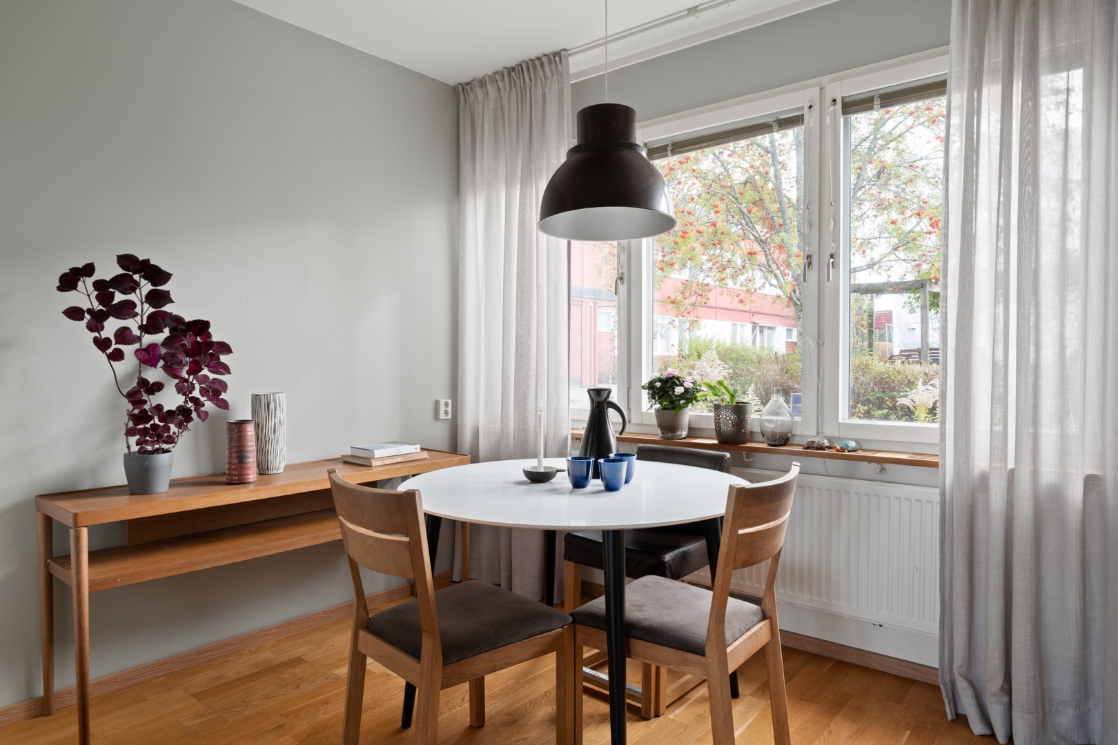 Bostadsbild från Ljuskärrsvägen 106, Kommande i Ljuskärrsberget - Saltsjöbaden, Nacka