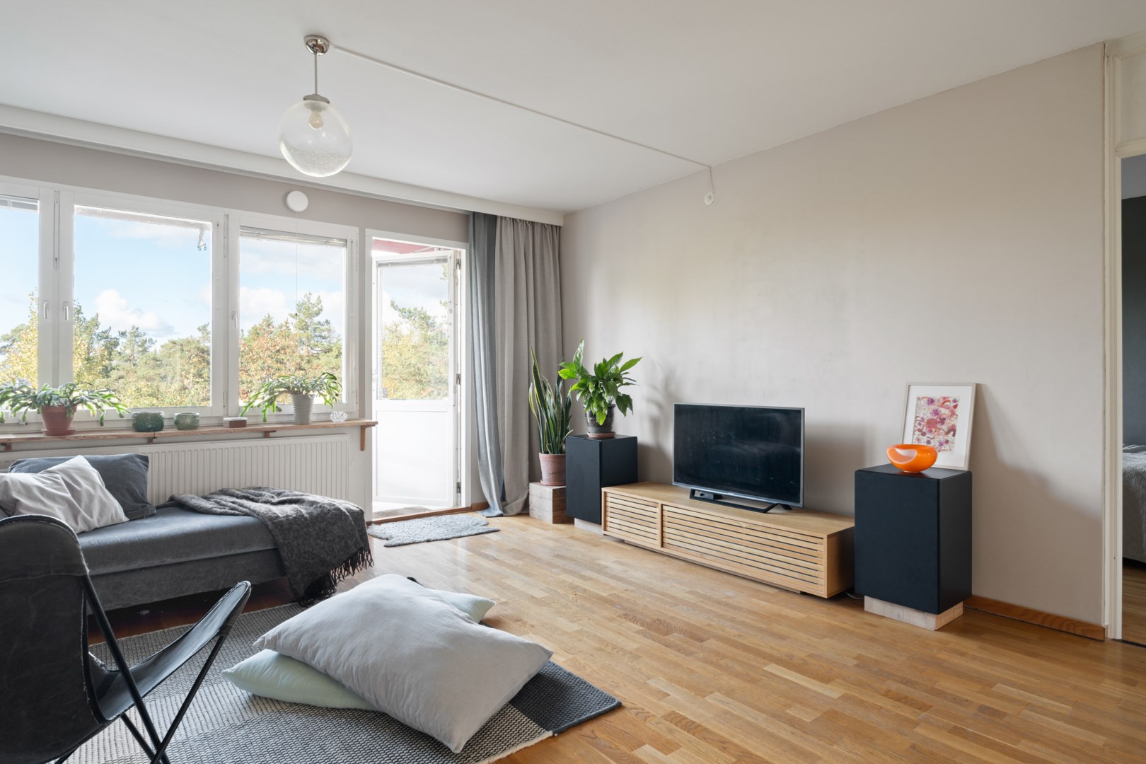 Bostadsbild från Ljuskärrsvägen 106, Kommande i Ljuskärrsberget - Saltsjöbaden, Nacka