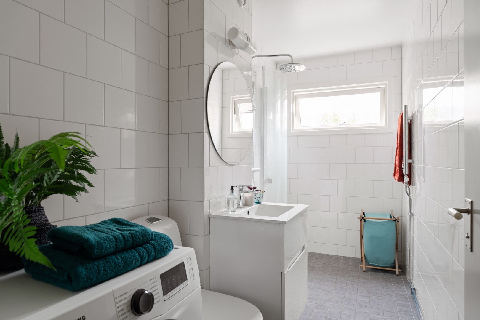 Bostadsbild från Ljuskärrsvägen 106, Kommande i Ljuskärrsberget - Saltsjöbaden, Nacka