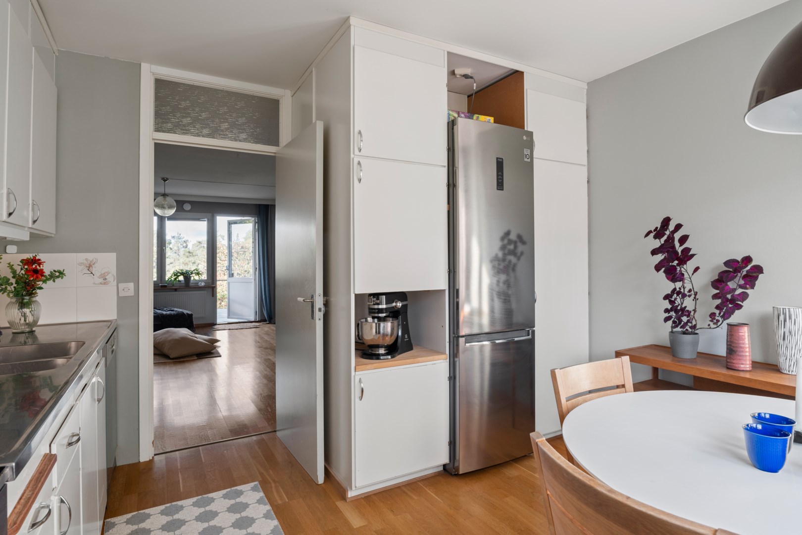 Bostadsbild från Ljuskärrsvägen 106, Kommande i Ljuskärrsberget - Saltsjöbaden, Nacka