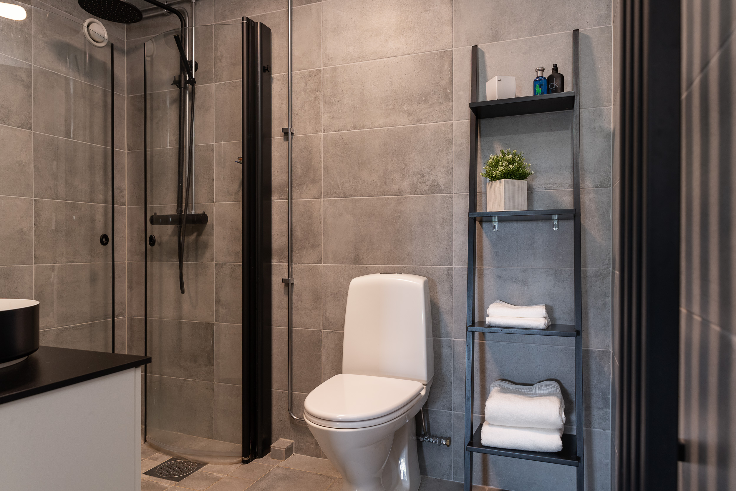 Bostadsbild från Släggkastargatan 7, Såld i Rönnby, Västerås