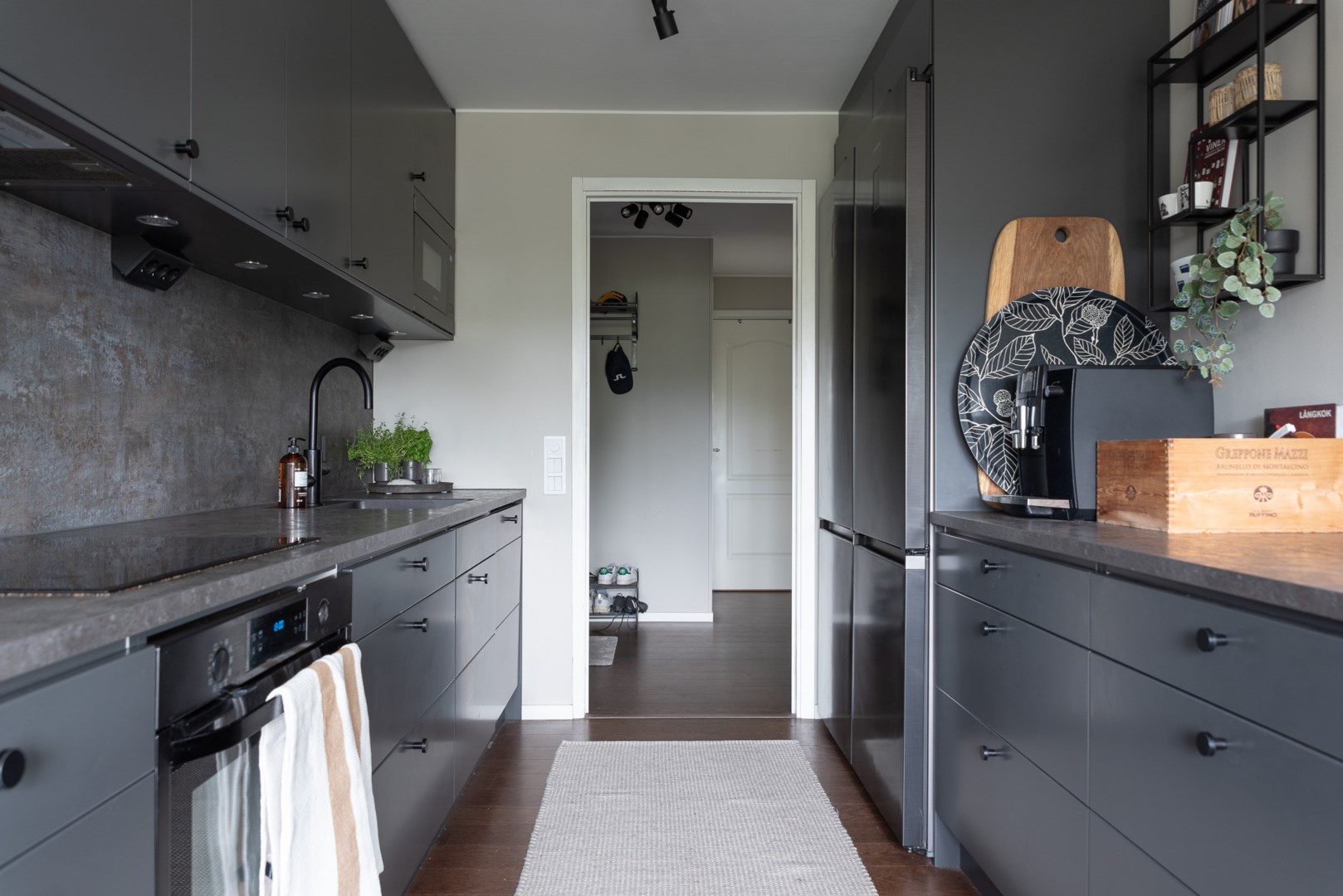 Bostadsbild från Släggkastargatan 7, Såld i Rönnby, Västerås