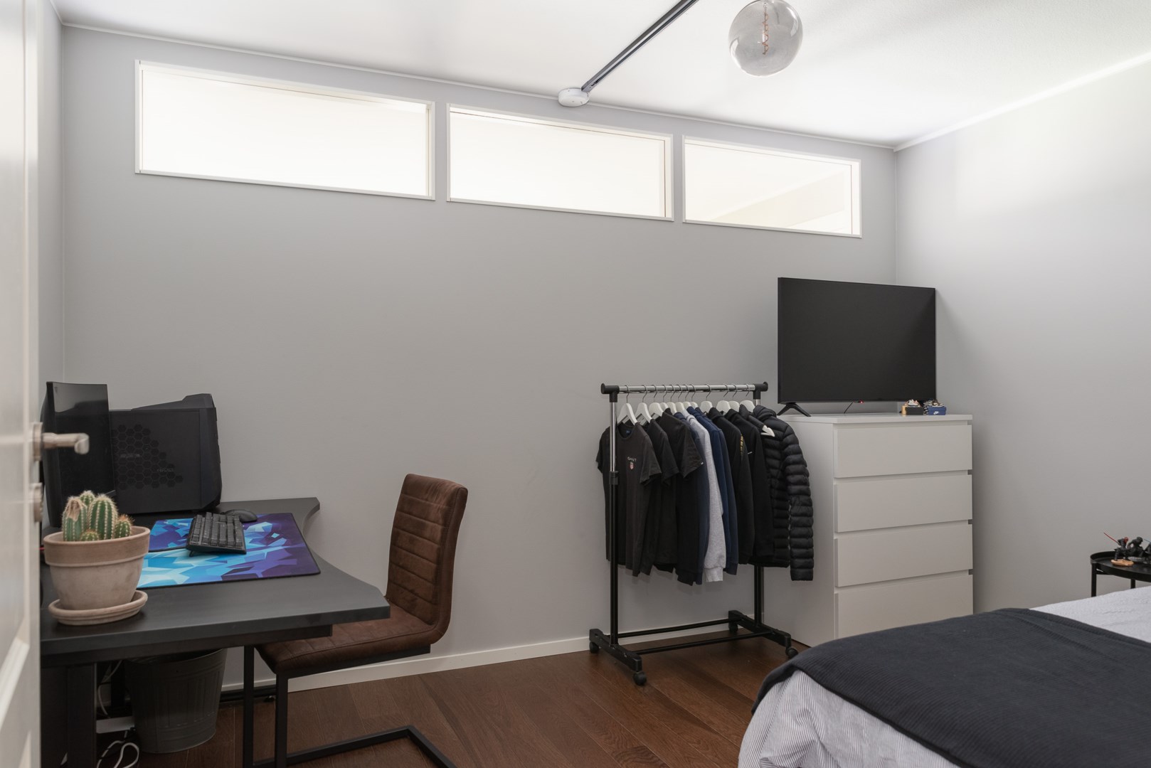 Bostadsbild från Släggkastargatan 7, Såld i Rönnby, Västerås