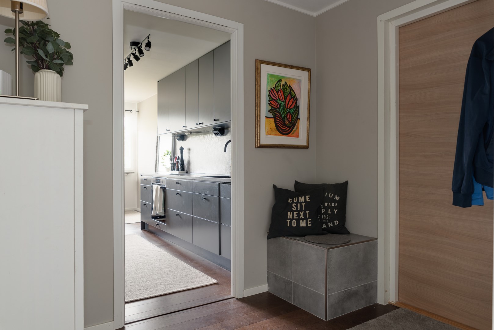 Bostadsbild från Släggkastargatan 7, Såld i Rönnby, Västerås