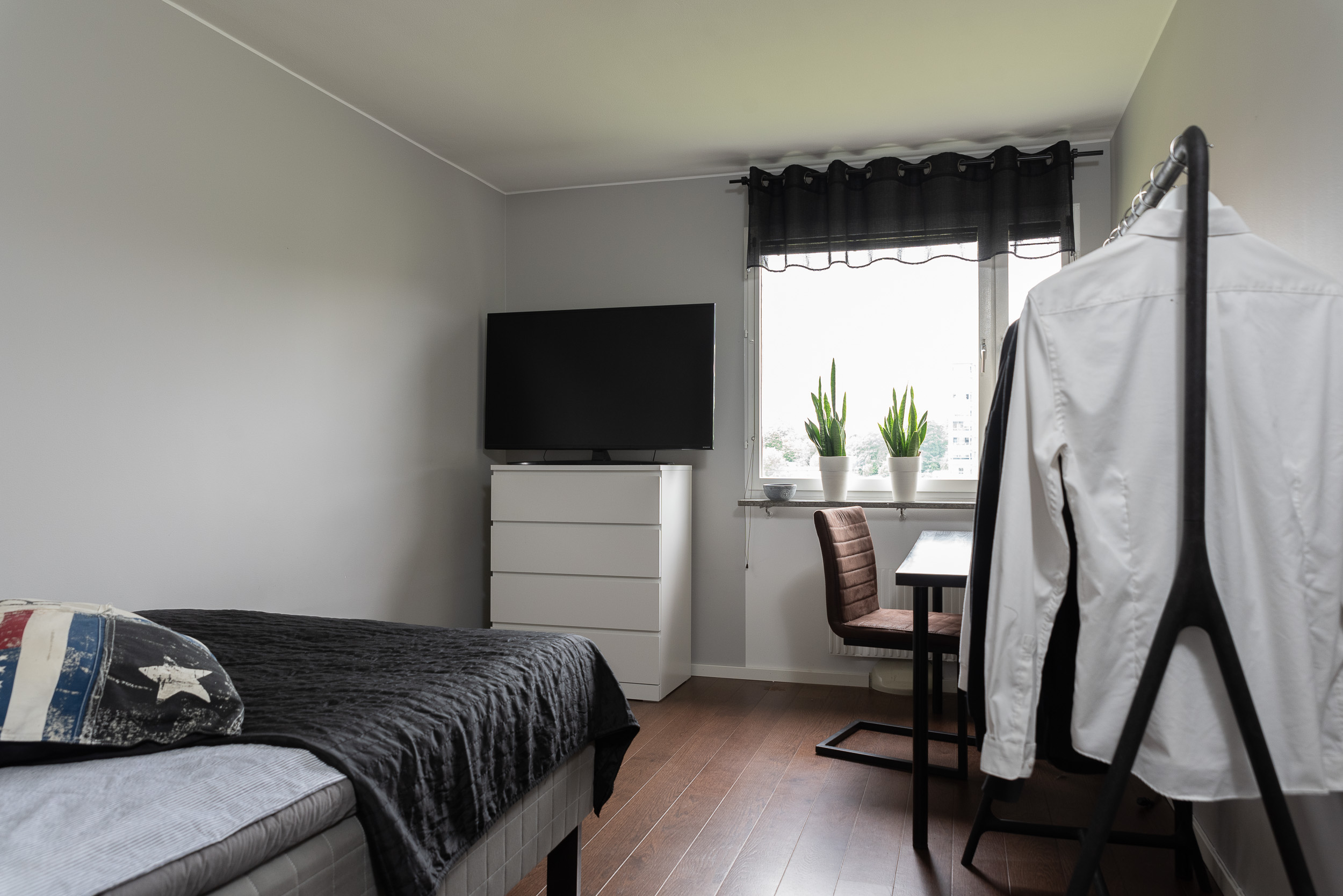 Bostadsbild från Släggkastargatan 7, Såld i Rönnby, Västerås