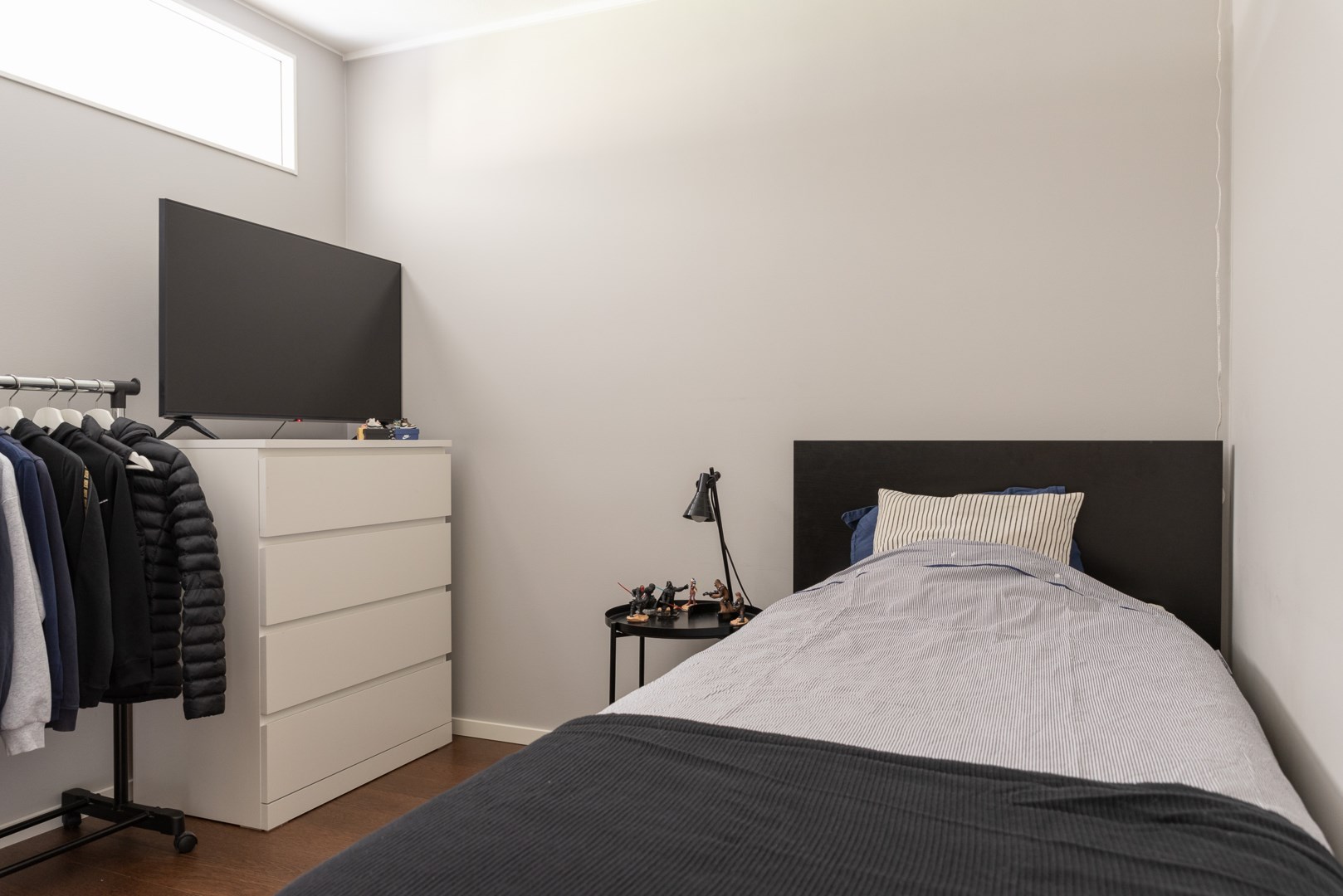 Bostadsbild från Släggkastargatan 7, Såld i Rönnby, Västerås