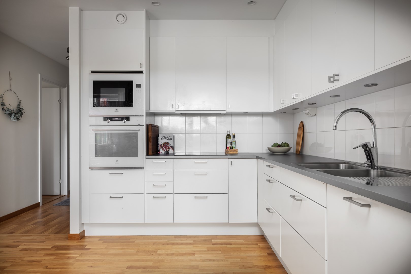 Bostadsbild från Tollareslingan 22, 1tr, Såld i Tollare, Nacka